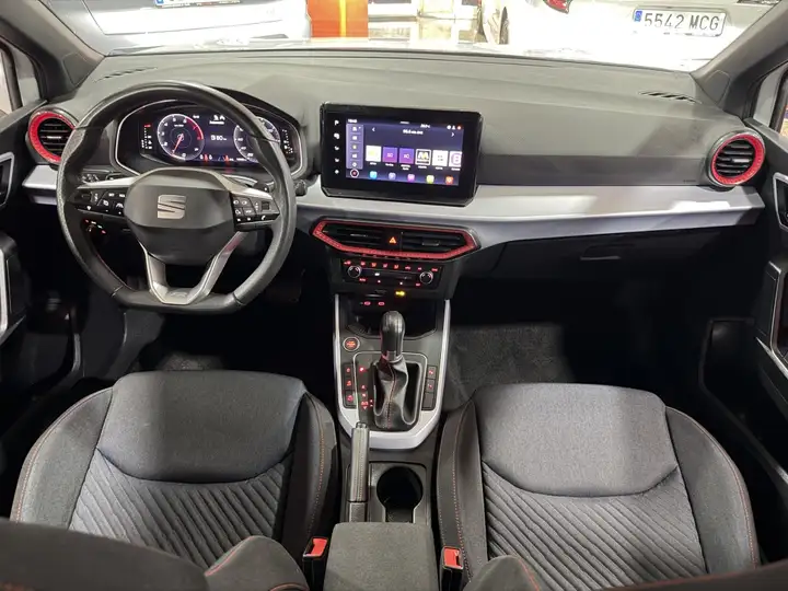 SEAT Arona 2025, foto 15