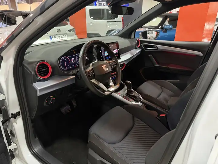 SEAT Arona 2025, foto 10
