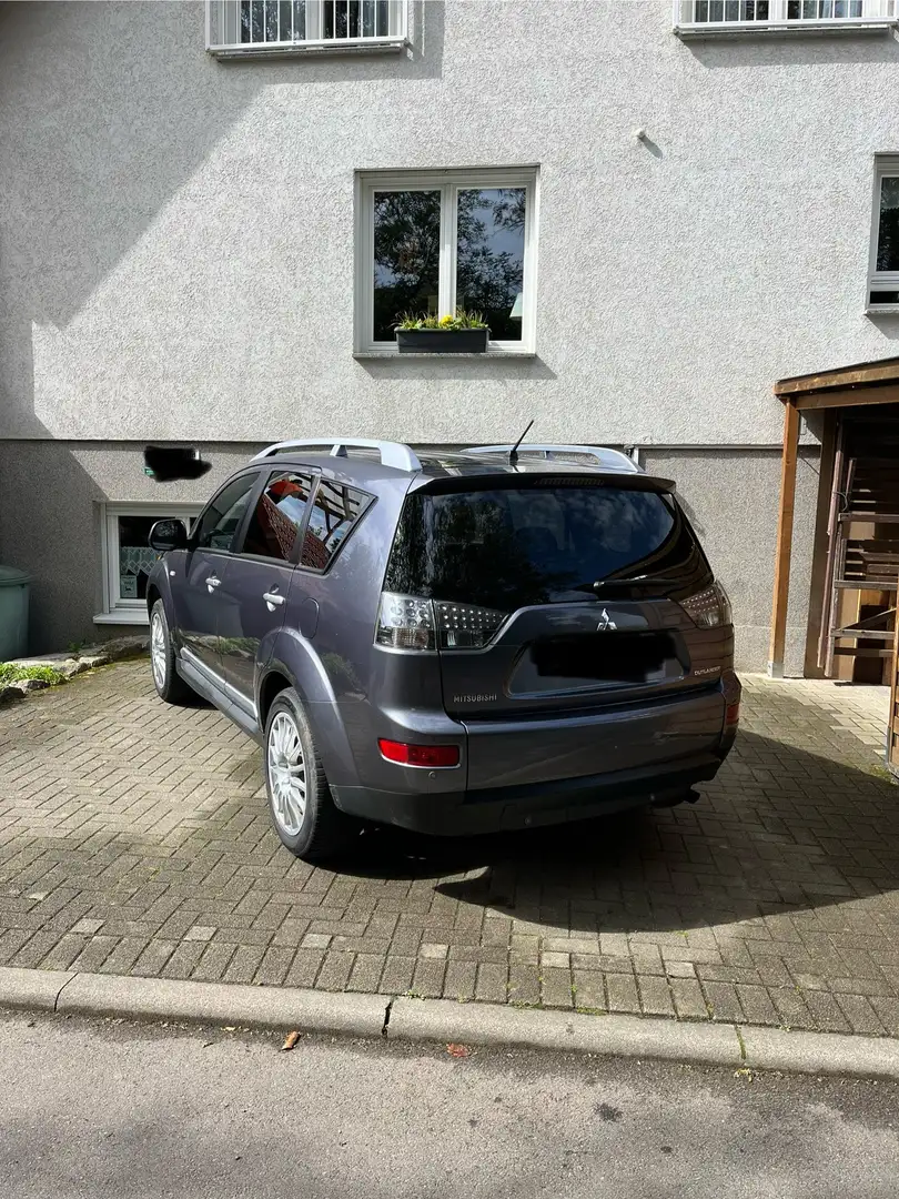 Mitsubishi Outlander 2.4 4WD - 1