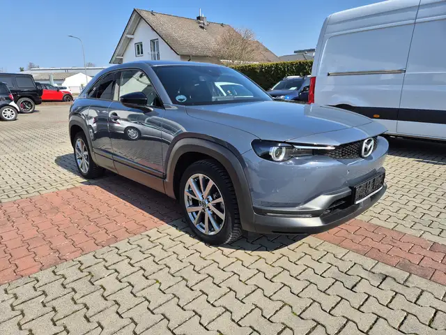 Mazda MX-30 Rückfahrkamera, Klima, AppleCarplay