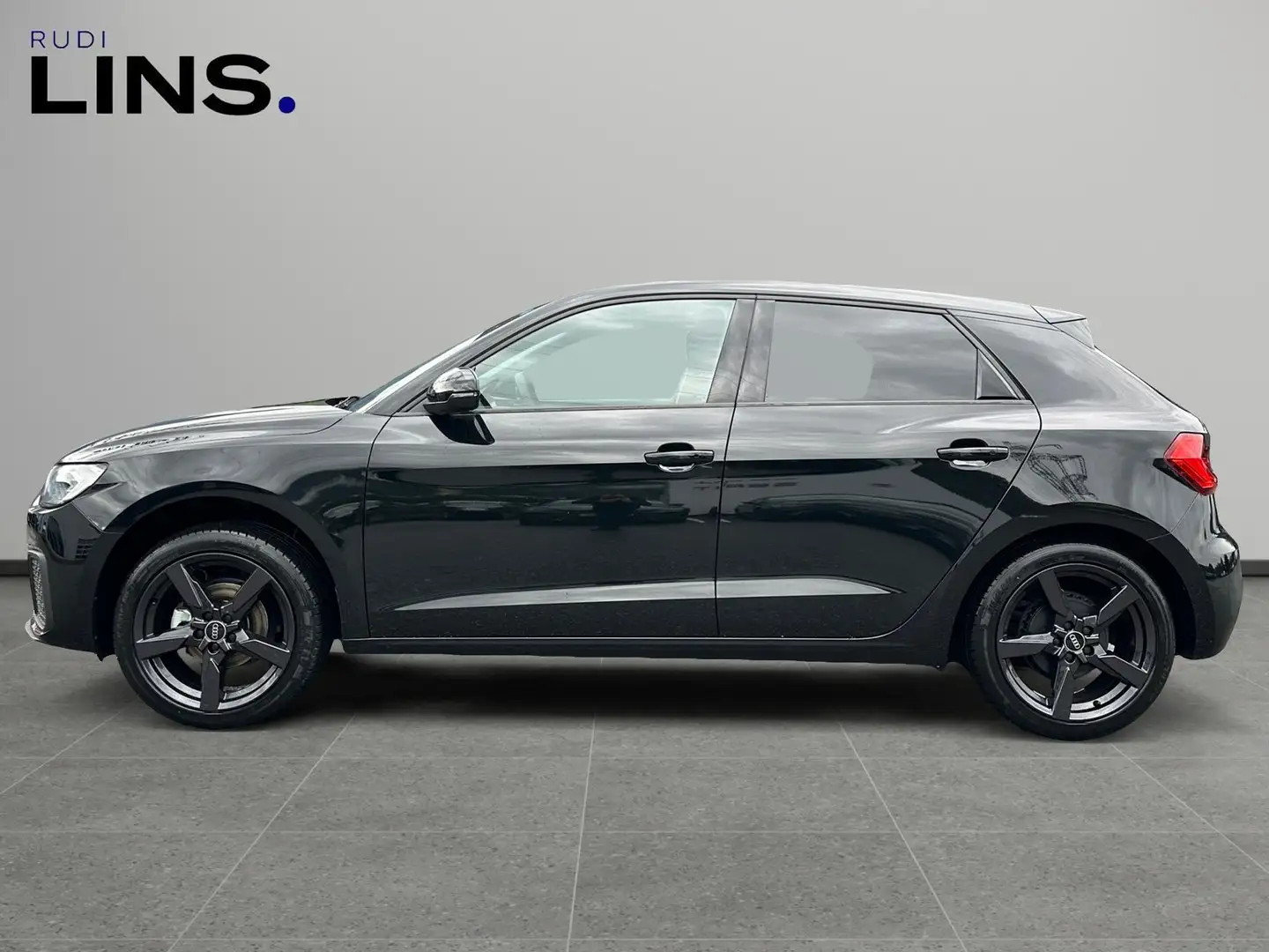 Audi A1 25 TFSI intense Schwarz - 2