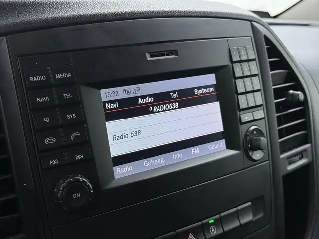 Mercedes-Benz Vito view 14