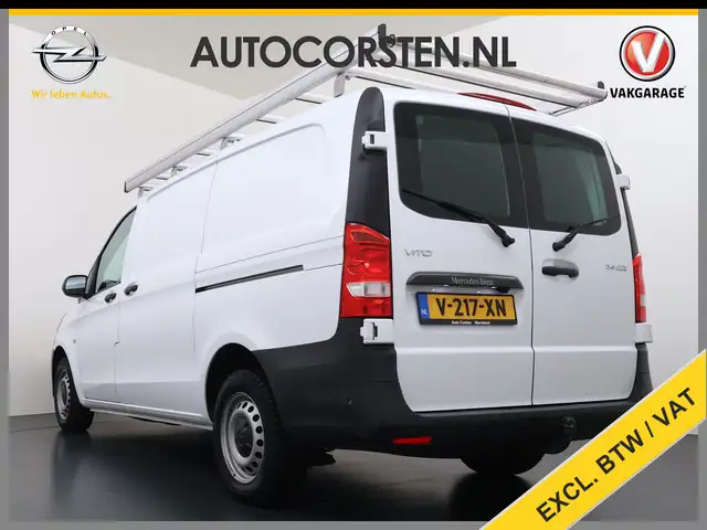 Mercedes-Benz Vito view 2