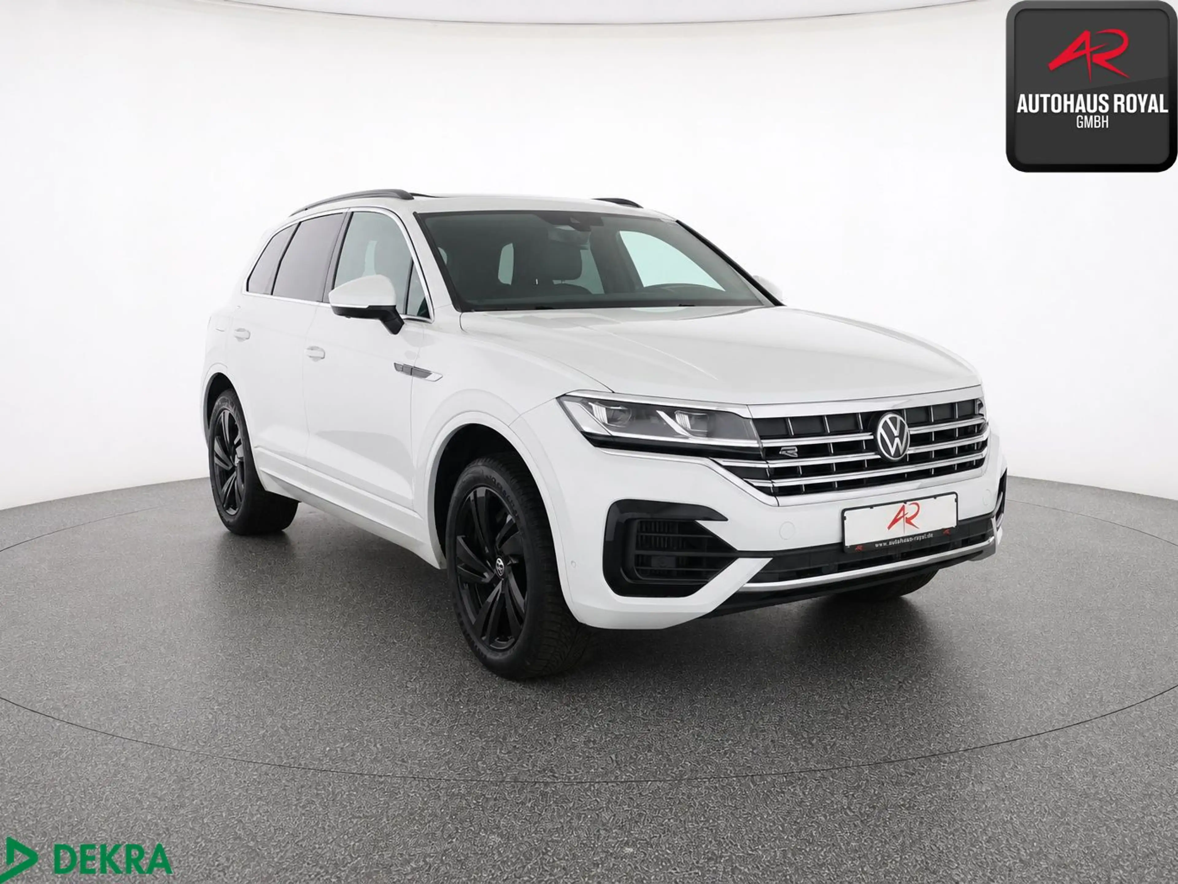 Volkswagen Touareg 3.0 TSI 4M R LINE DYNAUDIO,STANDHZ,360° — photo 7