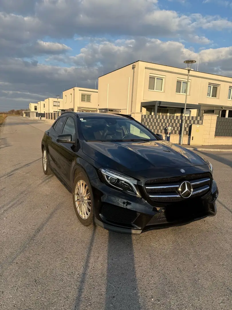 Mercedes-Benz GLA 220 CDI 4MATIC Aut. - 1