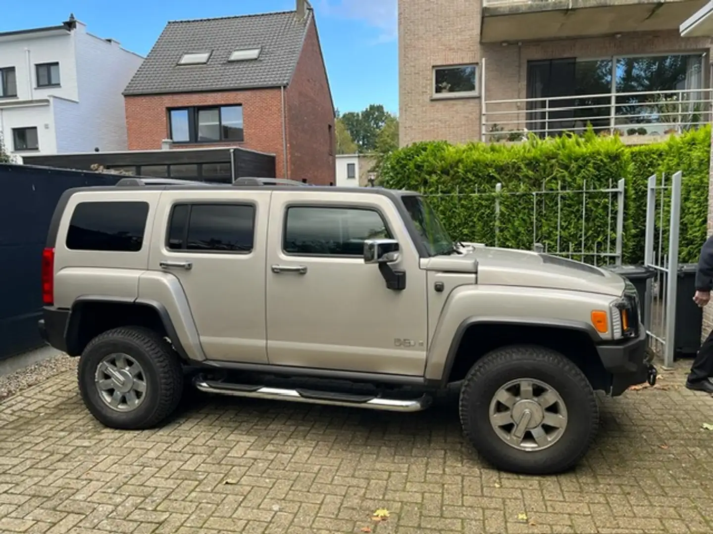 HUMMER H3 - 2