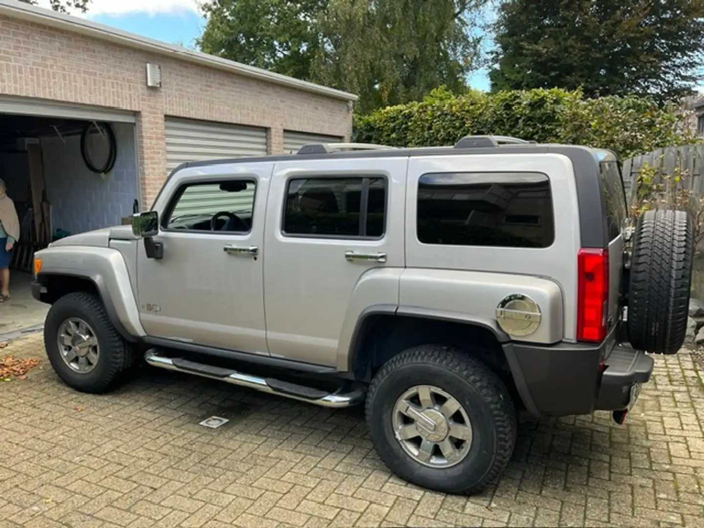 HUMMER H3 - 1