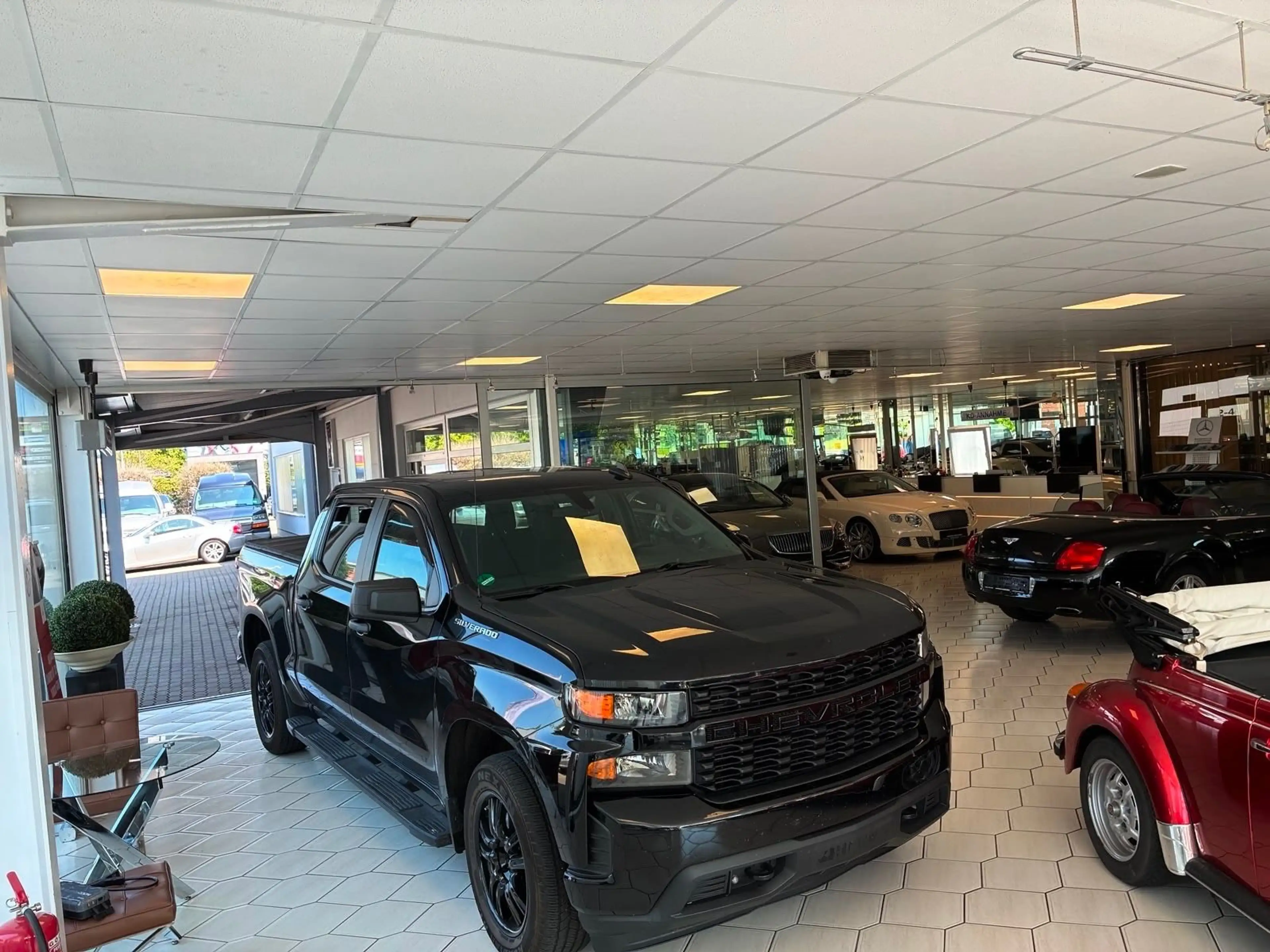 Chevrolet Silverado 1500  LTD Custom Crew Cab Pickup Turbo — photo 10