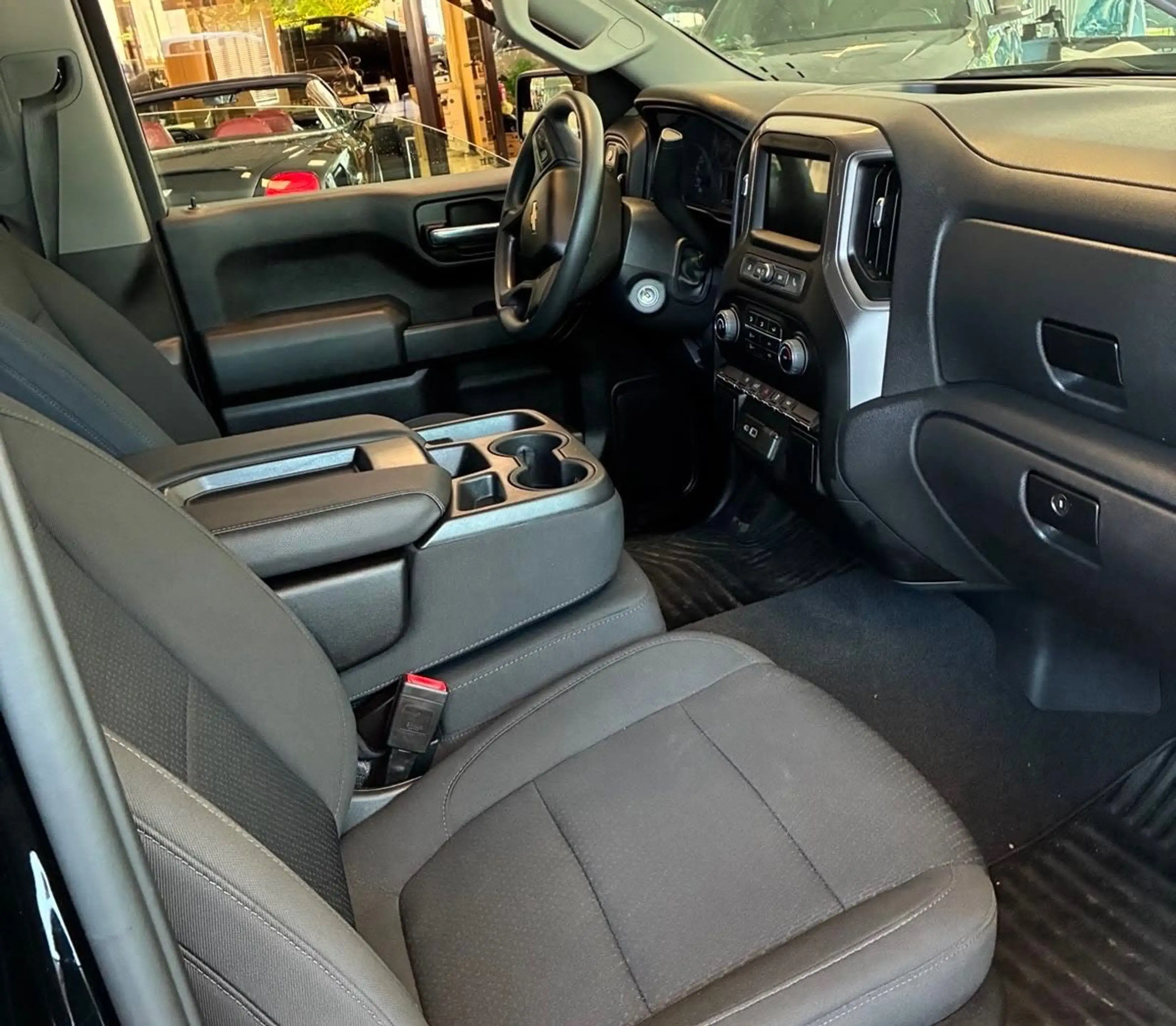 Chevrolet Silverado 1500  LTD Custom Crew Cab Pickup Turbo — photo 2