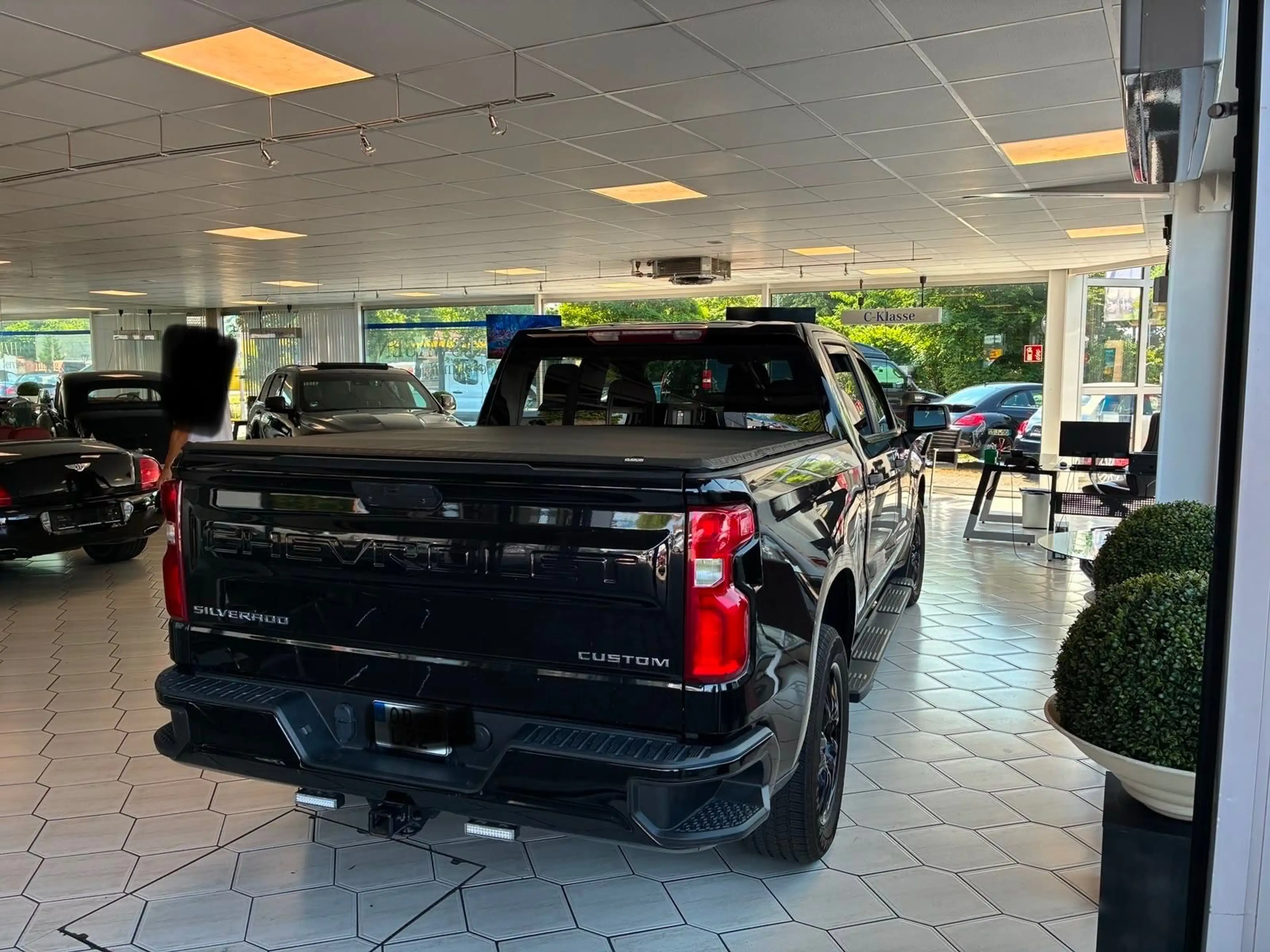 Chevrolet Silverado 1500  LTD Custom Crew Cab Pickup Turbo — photo 12
