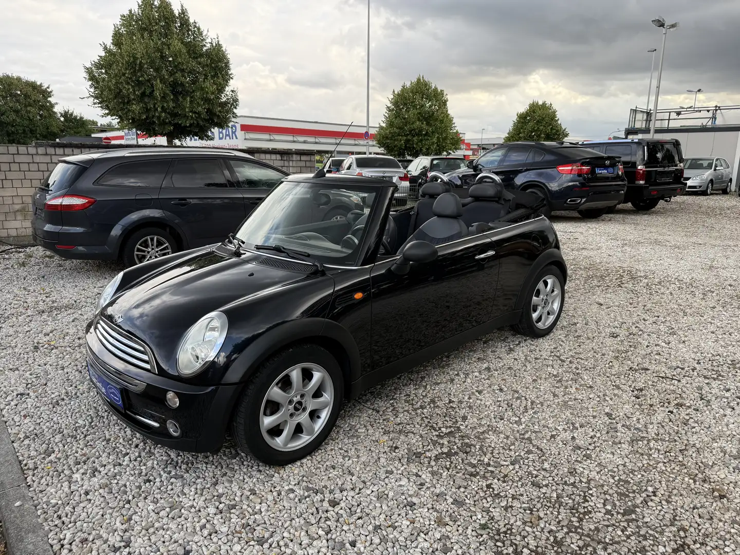 MINI One Cabrio One  CABRIO AUS 2 HAND 12 MONATE GARANTIE Schwarz - 1