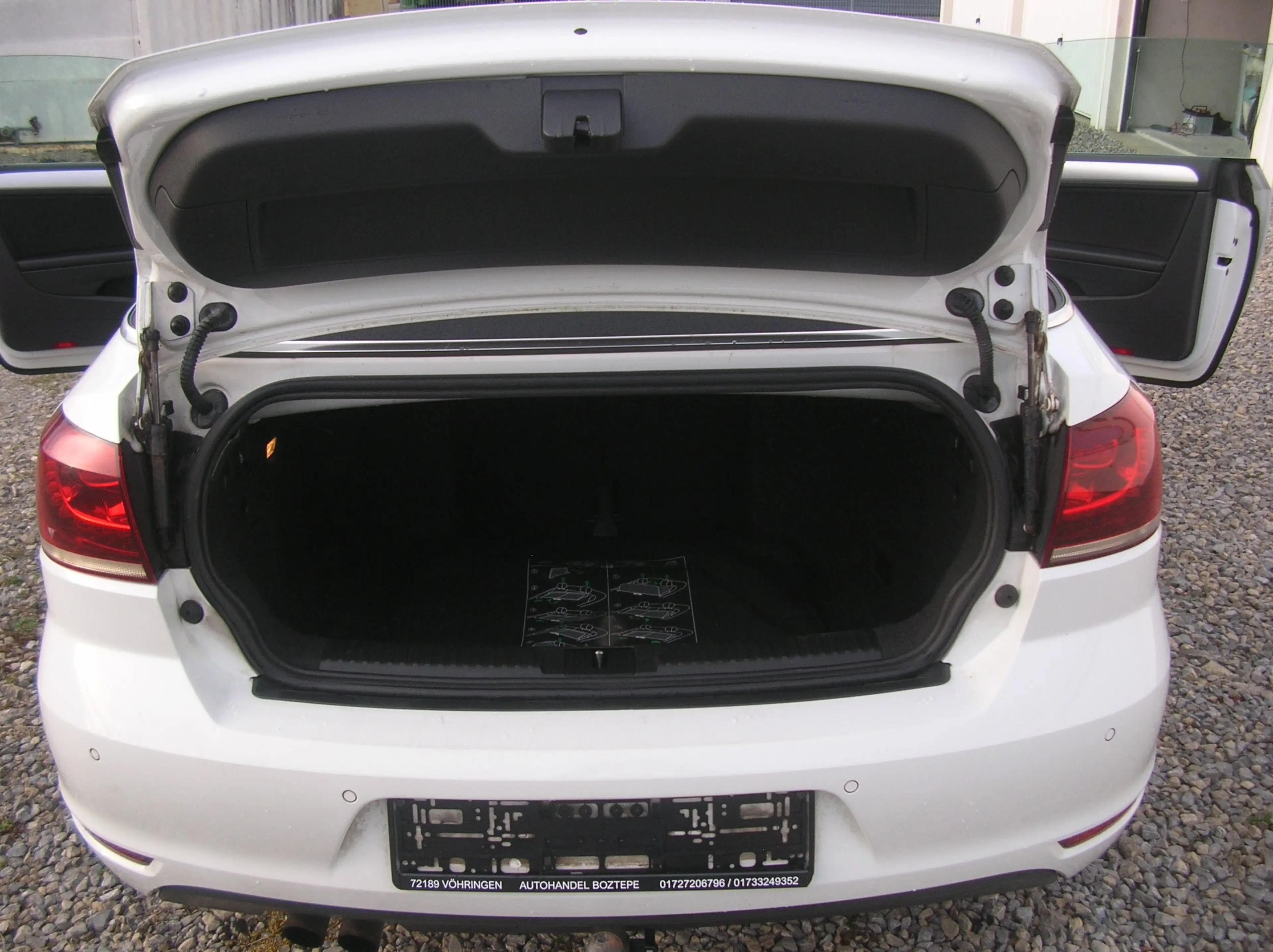 Volkswagen Golf Cabriolet 2.0 TDI Cup BMT - Klima - PDC - AHK - 1.Hand ... — photo 10