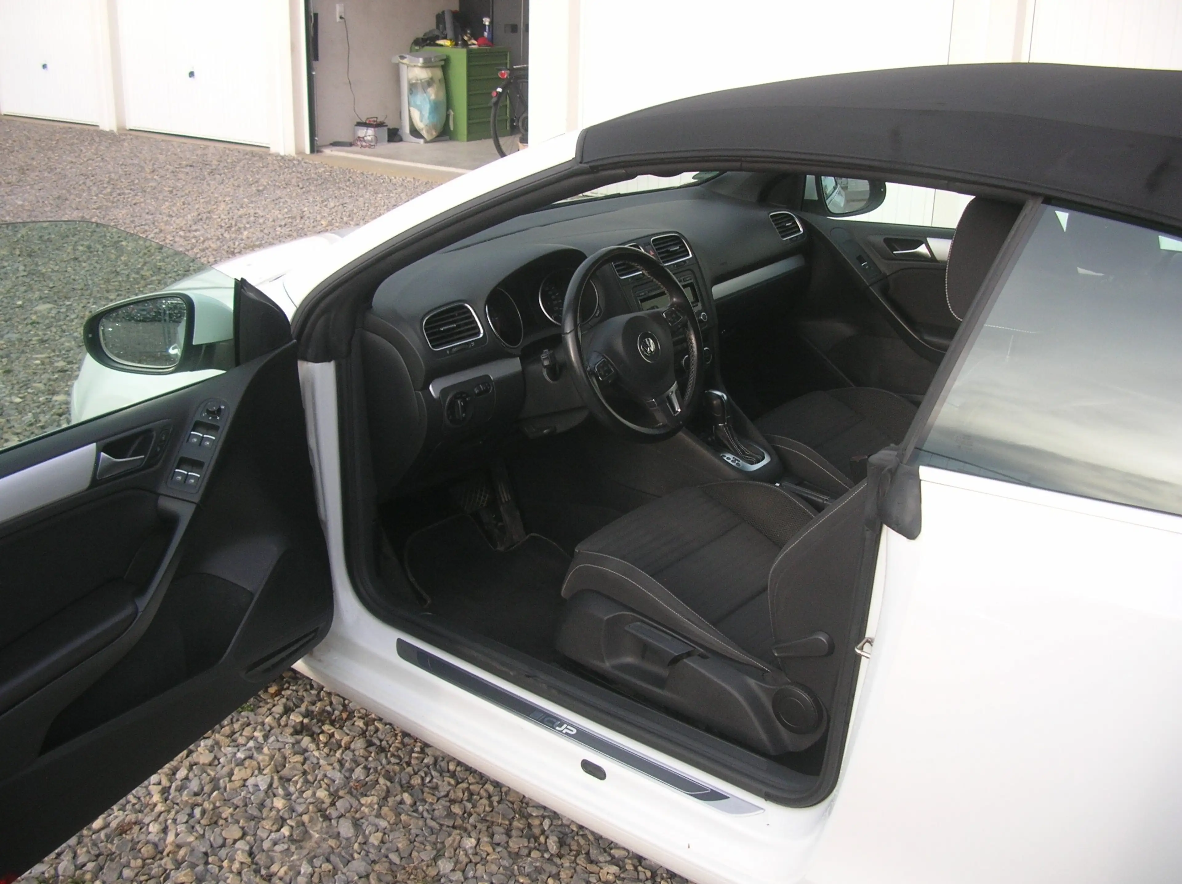 Volkswagen Golf Cabriolet 2.0 TDI Cup BMT - Klima - PDC - AHK - 1.Hand ... — photo 6