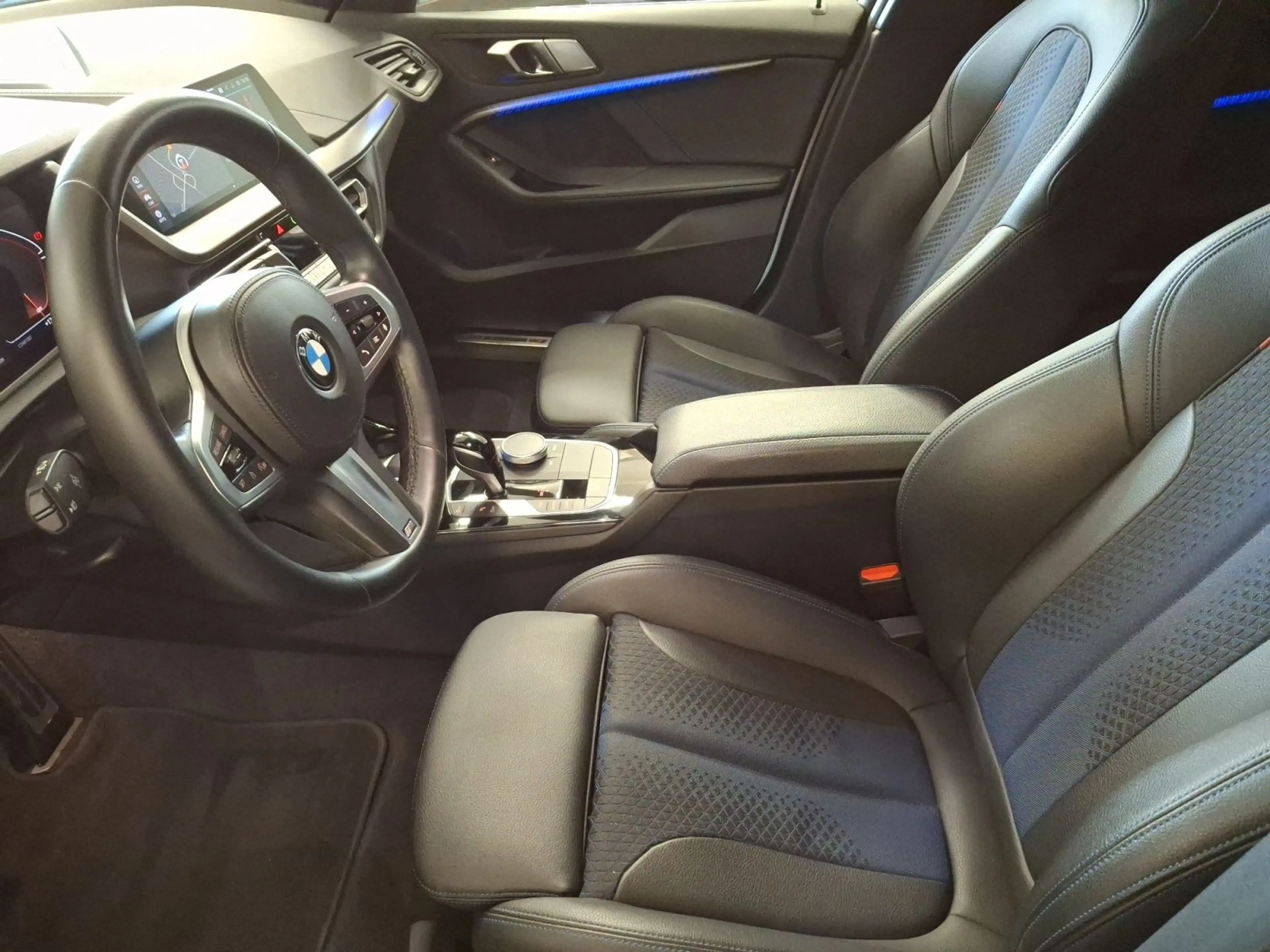 BMW 120 i M Sport Steptronic Sport Aut. DKG Panorama — photo 11