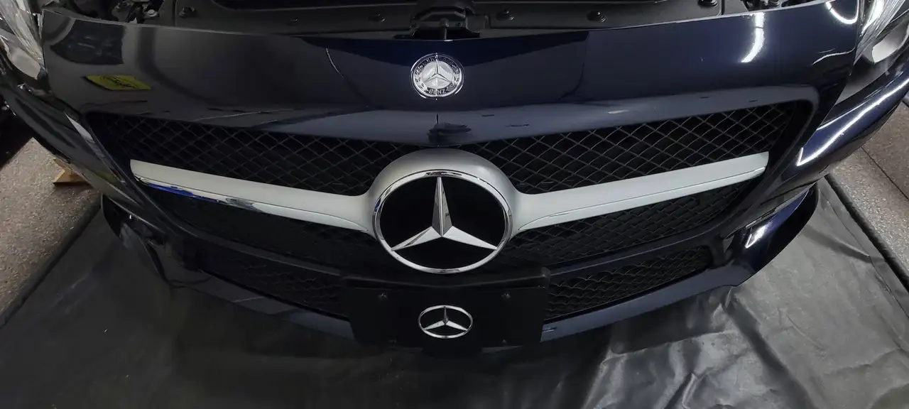 Mercedes-Benz SL снимка Mercedes-Benz SL
