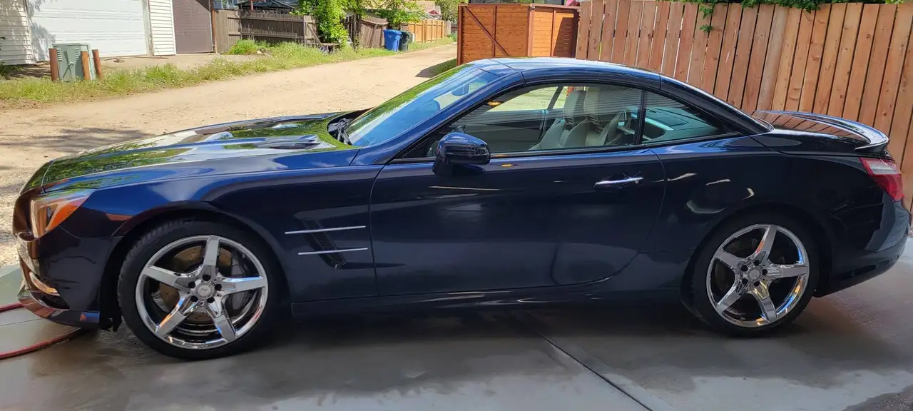 Mercedes-Benz SL снимка Mercedes-Benz SL