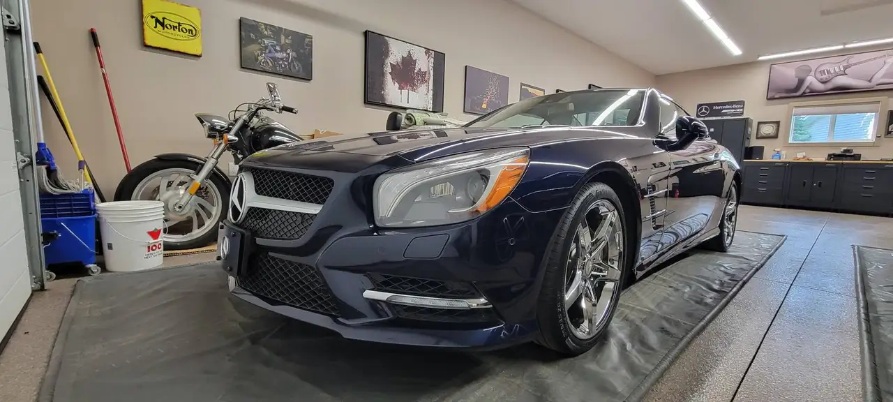 Mercedes-Benz SL снимка Mercedes-Benz SL