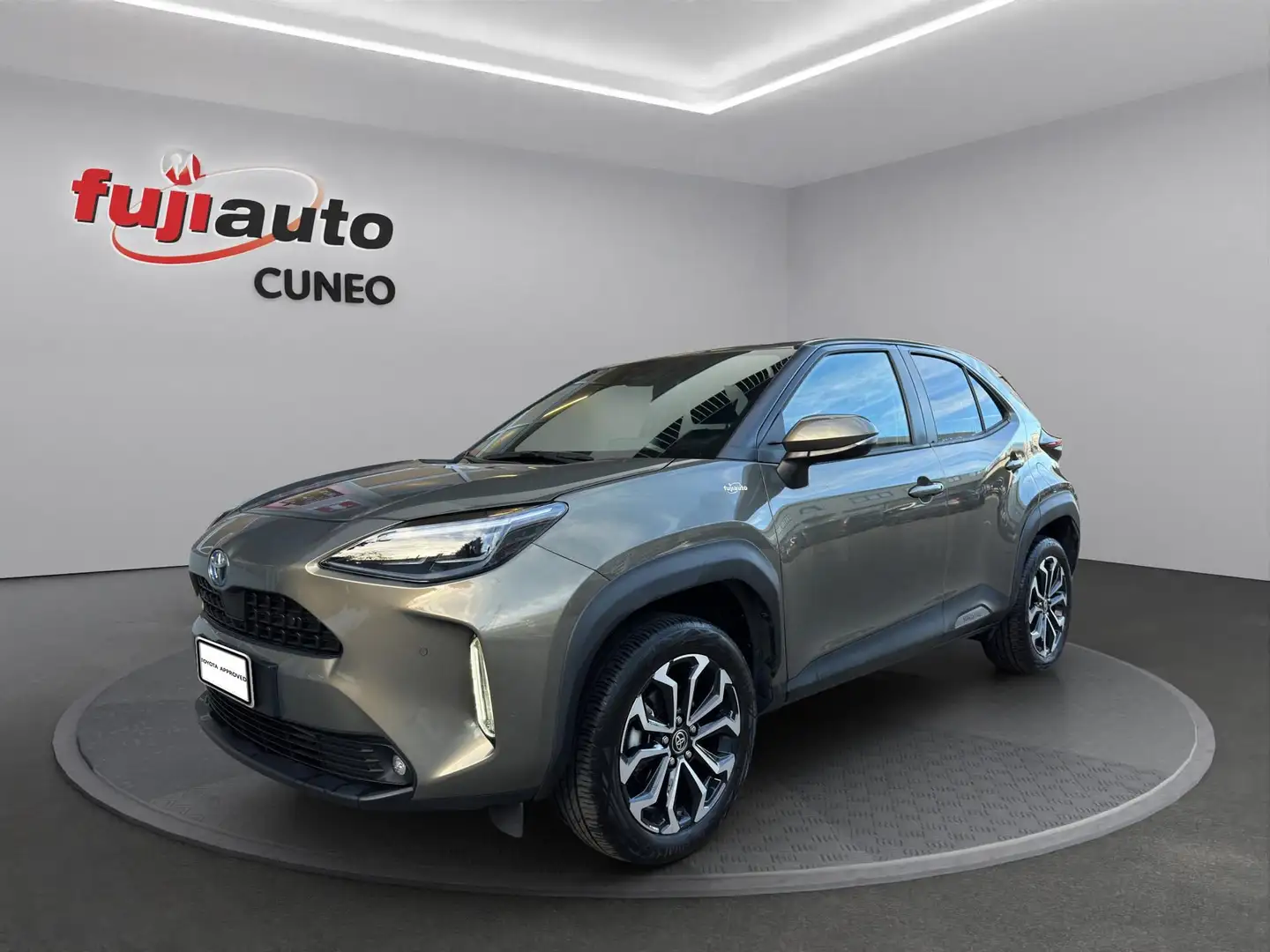 Toyota Yaris Cross Yaris Cross 1.5h Trend fwd 116cv e-cvt Gold - 1