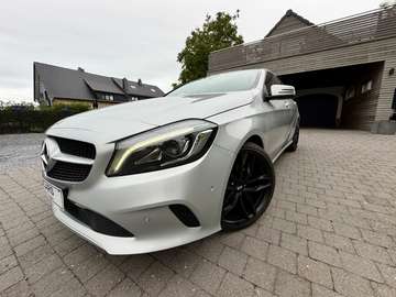 🔺MERCEDES A180*XENON*LOOK AMG🔺