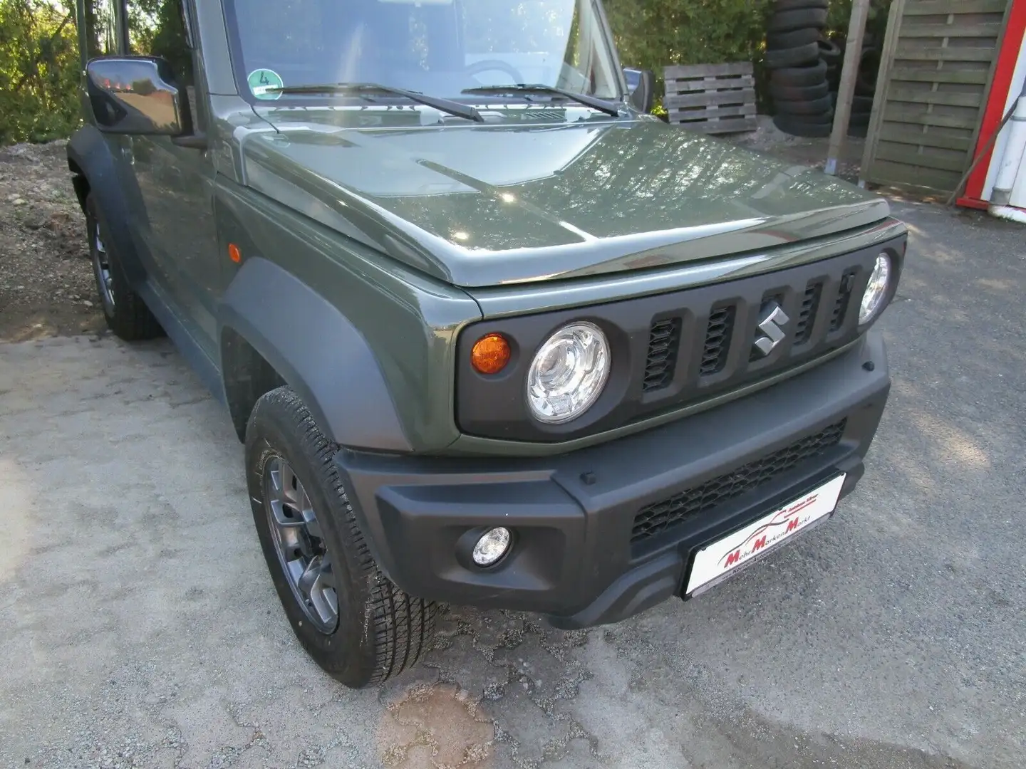 Suzuki Jimny 1.5  Comfort Plus+AZV- sofort Grün - 2