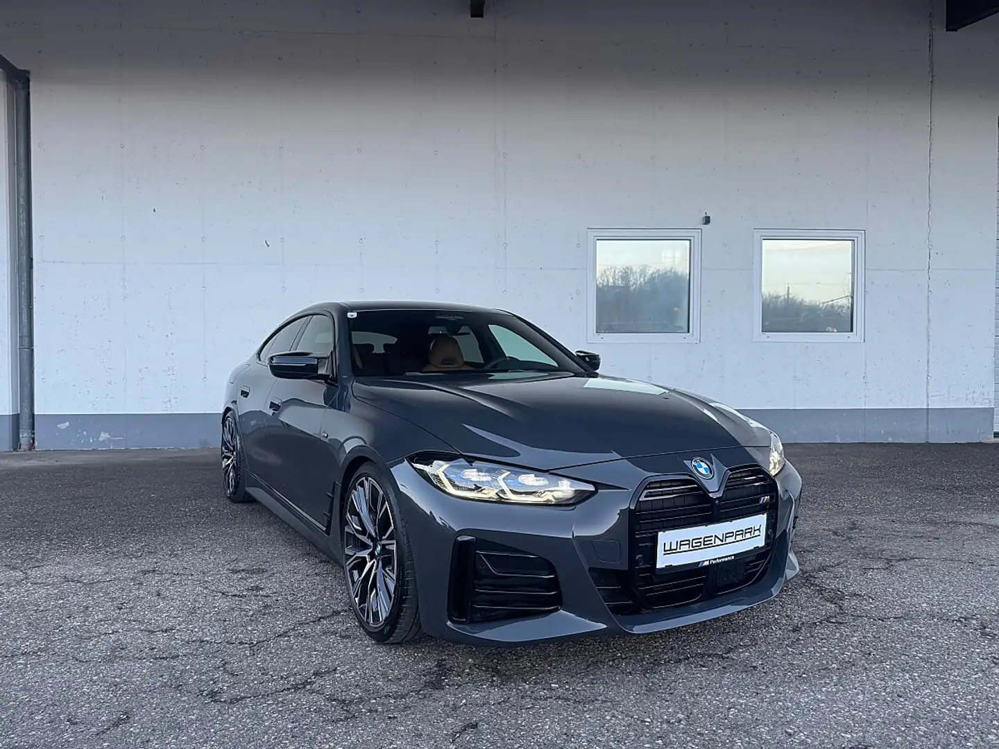 BMW 440 i Gran Coupe M i xDrive Grau - 2