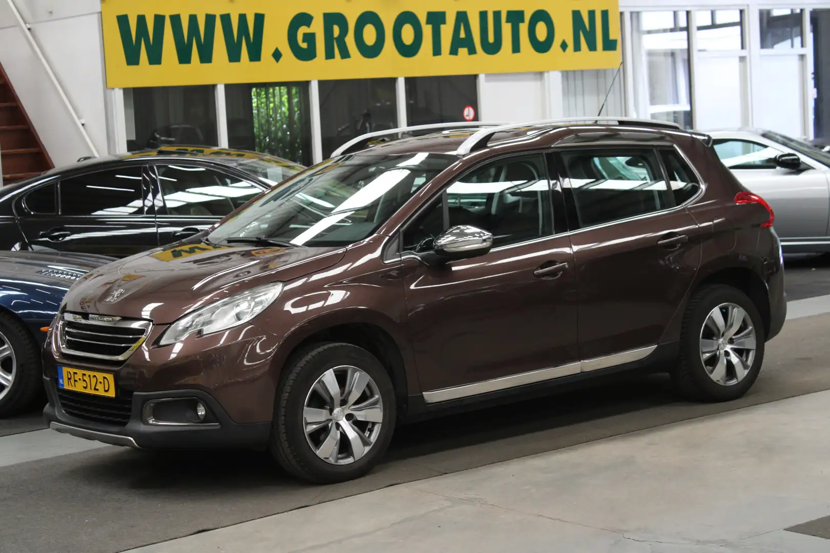 Peugeot 2008 1.2 VTi Allure Airco, Cruise control, Stuurbekrach Bruin - 1