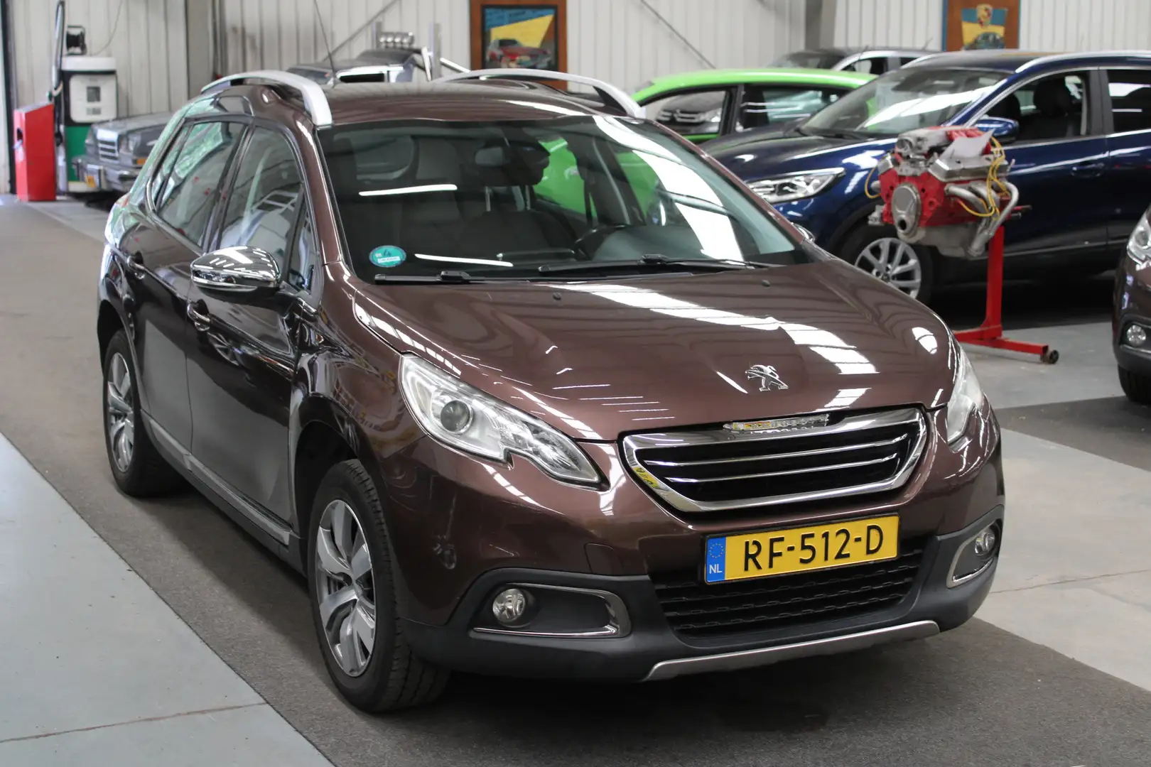 Peugeot 2008 1.2 VTi Allure Airco, Cruise control, Stuurbekrach Bruin - 2