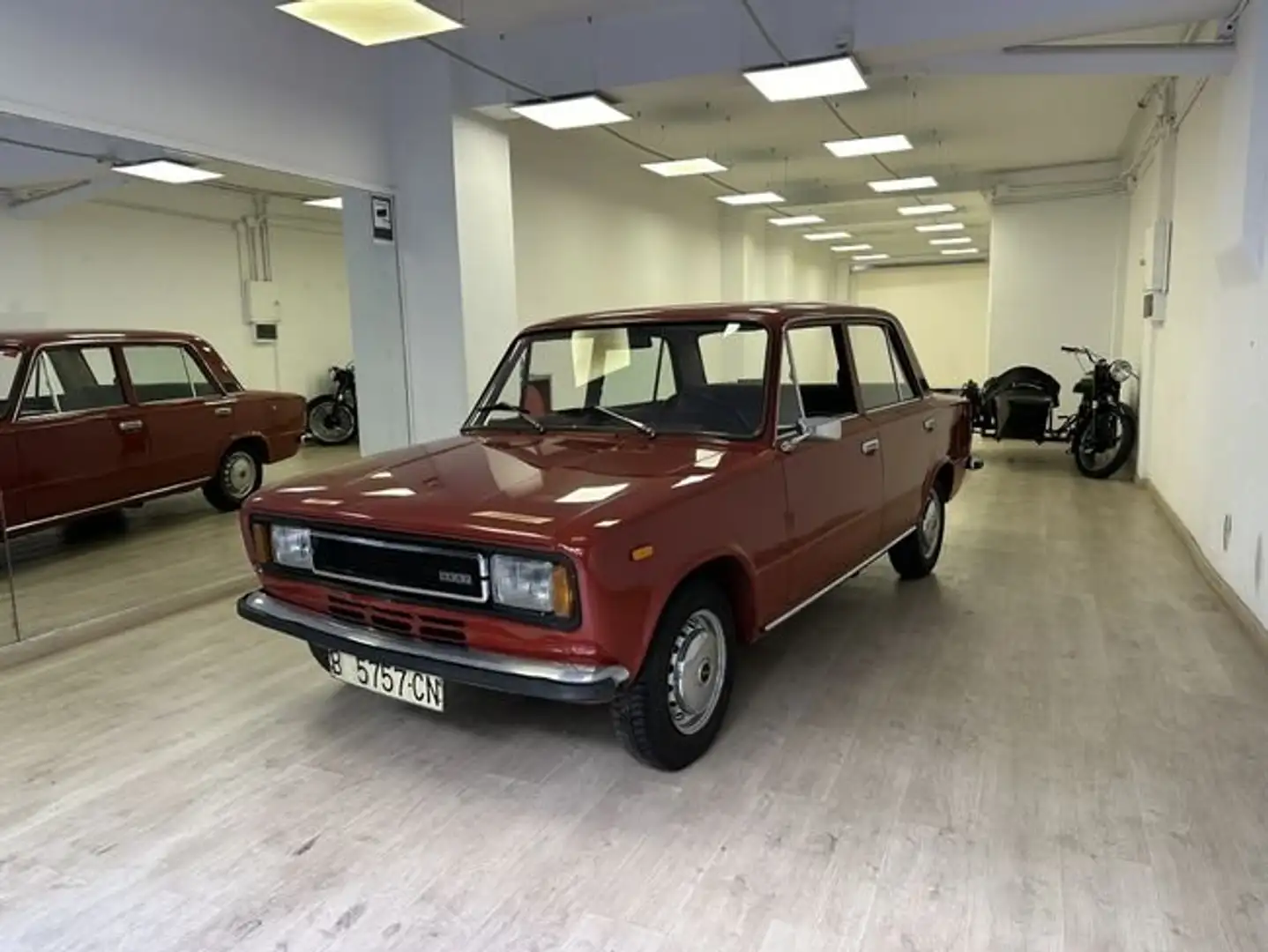 SEAT Sonstige D Violett - 2