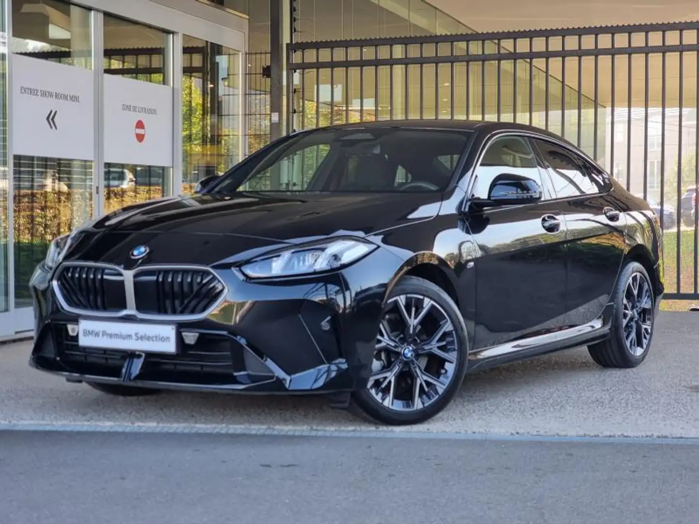 BMW 216 Gran Coupé Schwarz - 1