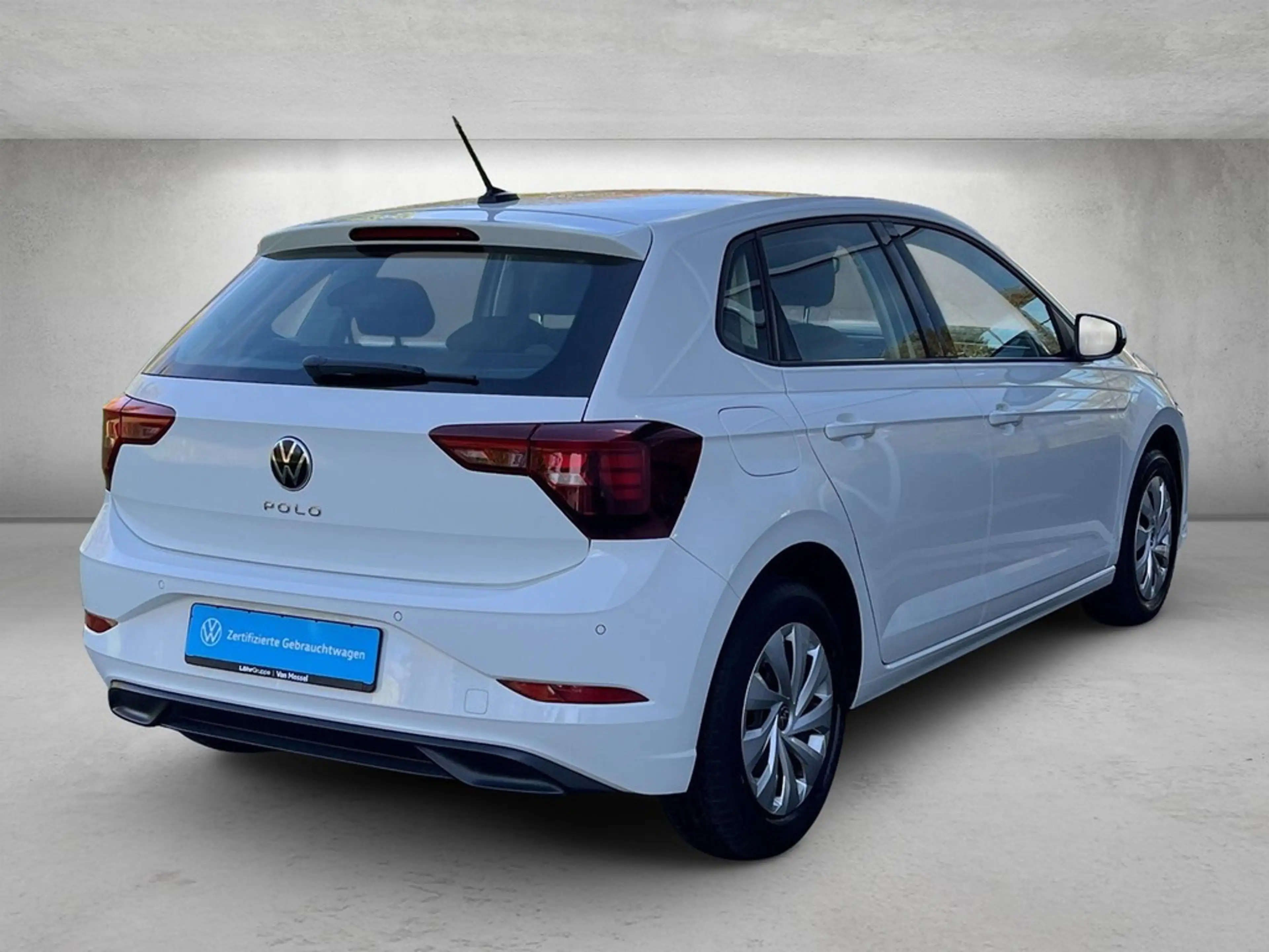 Volkswagen Polo VI 1.0 TSI DSG Life — photo 3