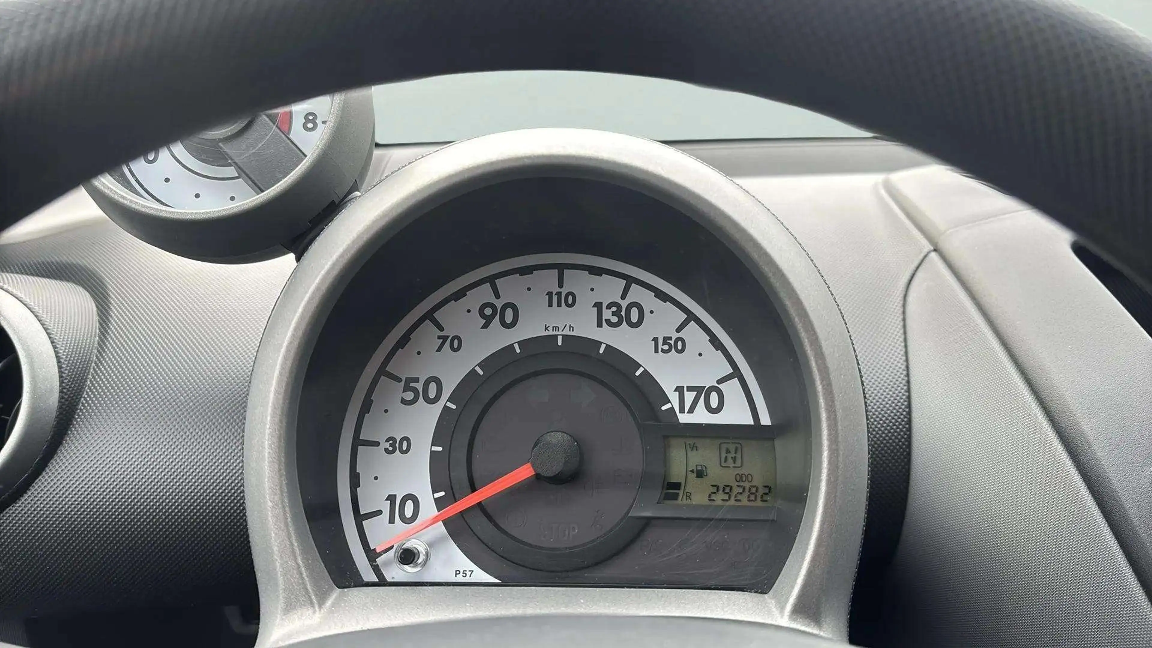 Peugeot 107 Filou*Automatik*2.Hand*Klima*03/27 HU/AU*4/5T* — photo 14