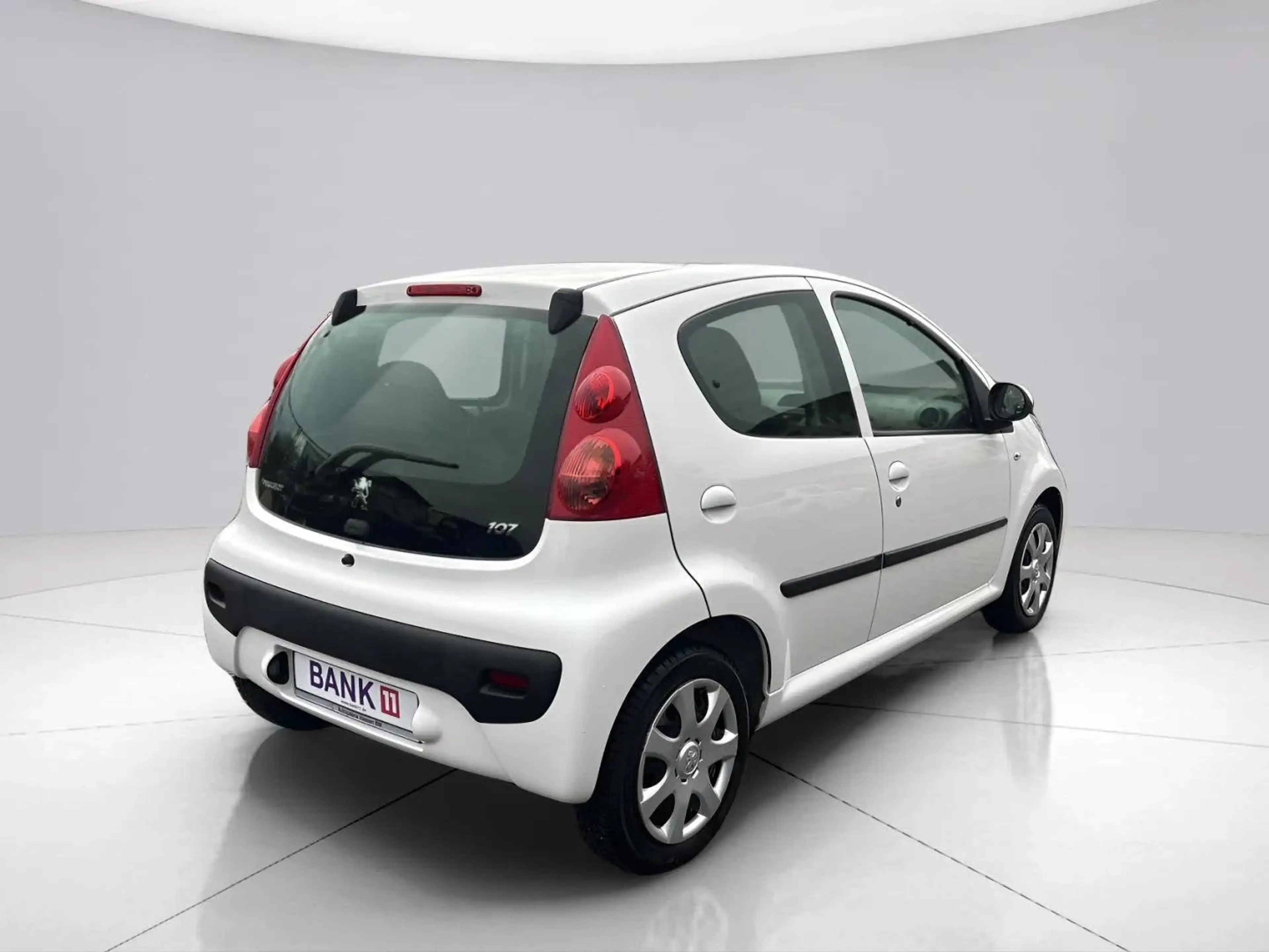 Peugeot 107 Filou*Automatik*2.Hand*Klima*03/27 HU/AU*4/5T* — photo 7