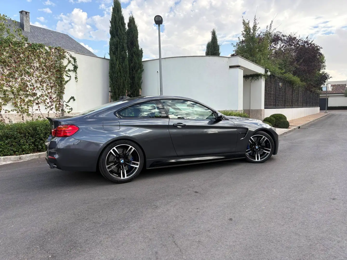 BMW M4 M4A Gris - 1