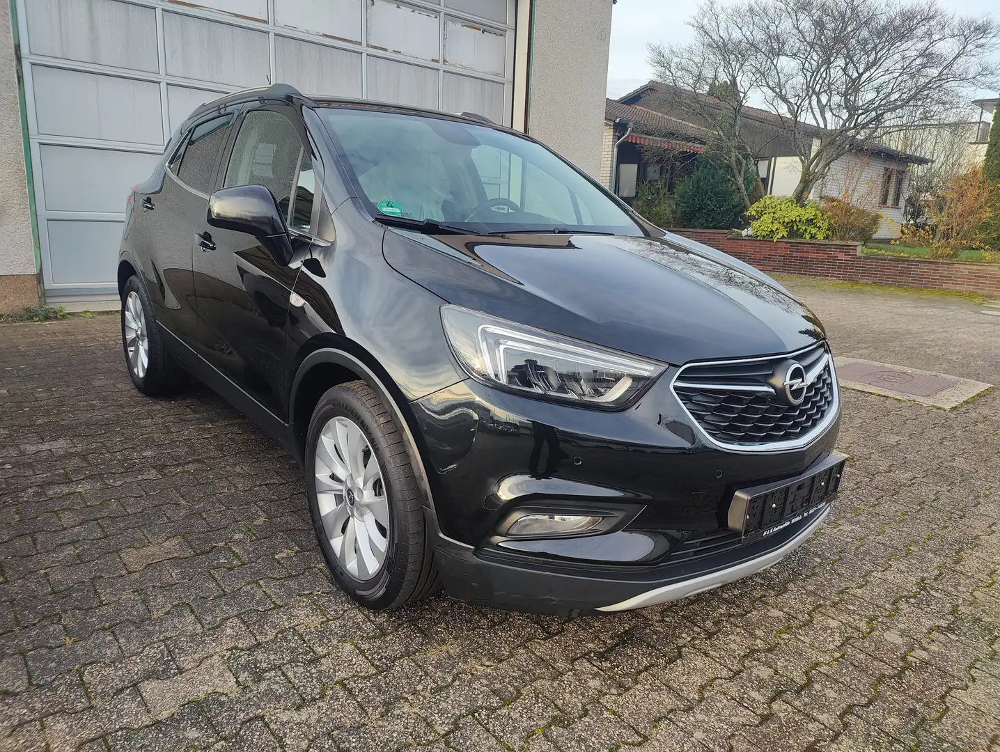 Opel Mokka X Innovation Start/Stop Klima Navi Shz AHK Alu 1.Hd Schwarz - 1