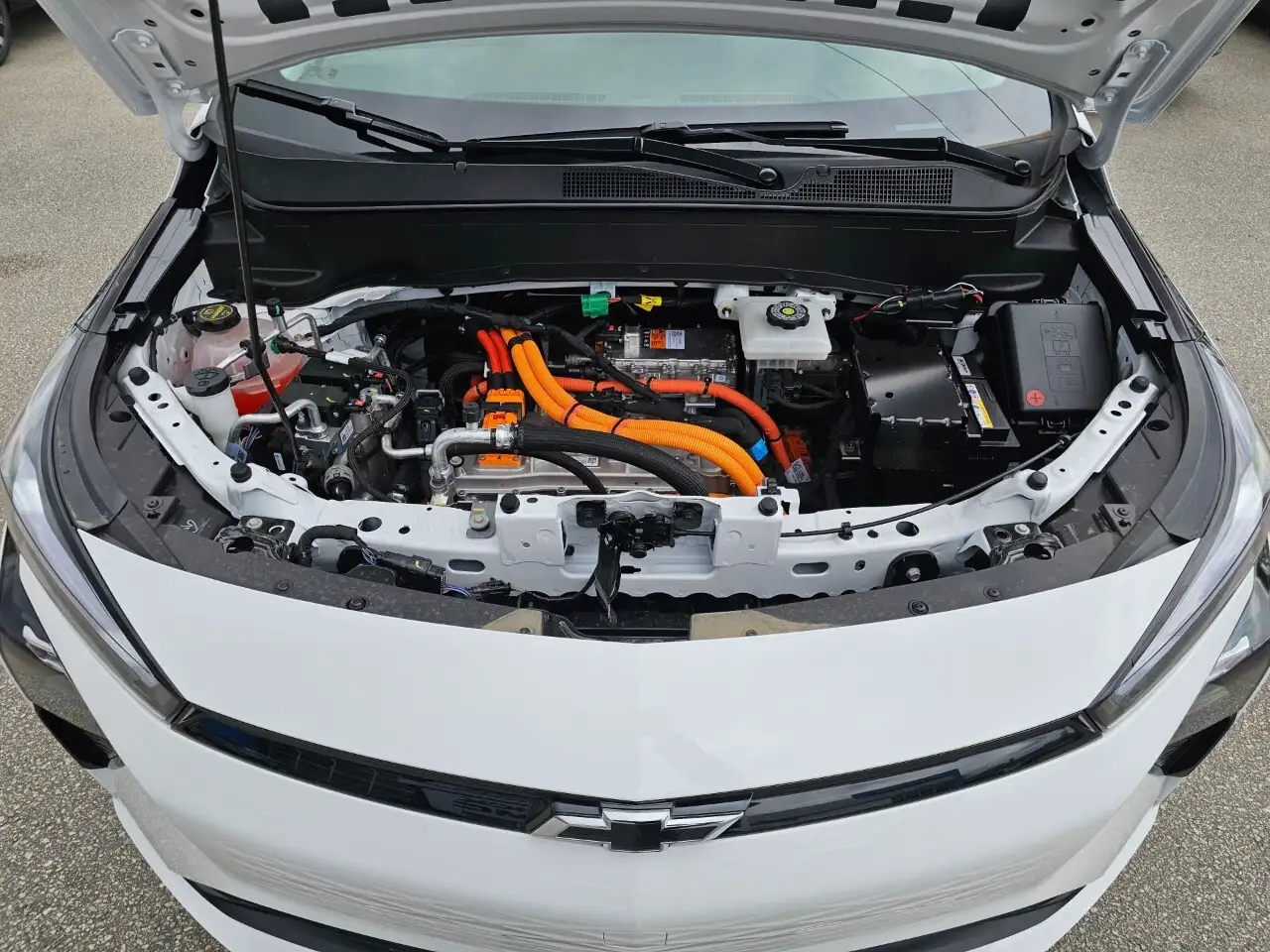 Chevrolet Bolt снимка Chevrolet Bolt