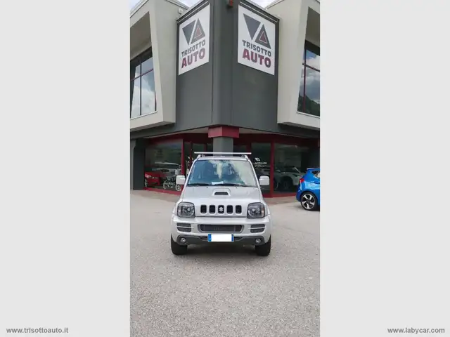 Suzuki Jimny 1.5 DDiS 4WD JLX CON GANCIO TRAINO