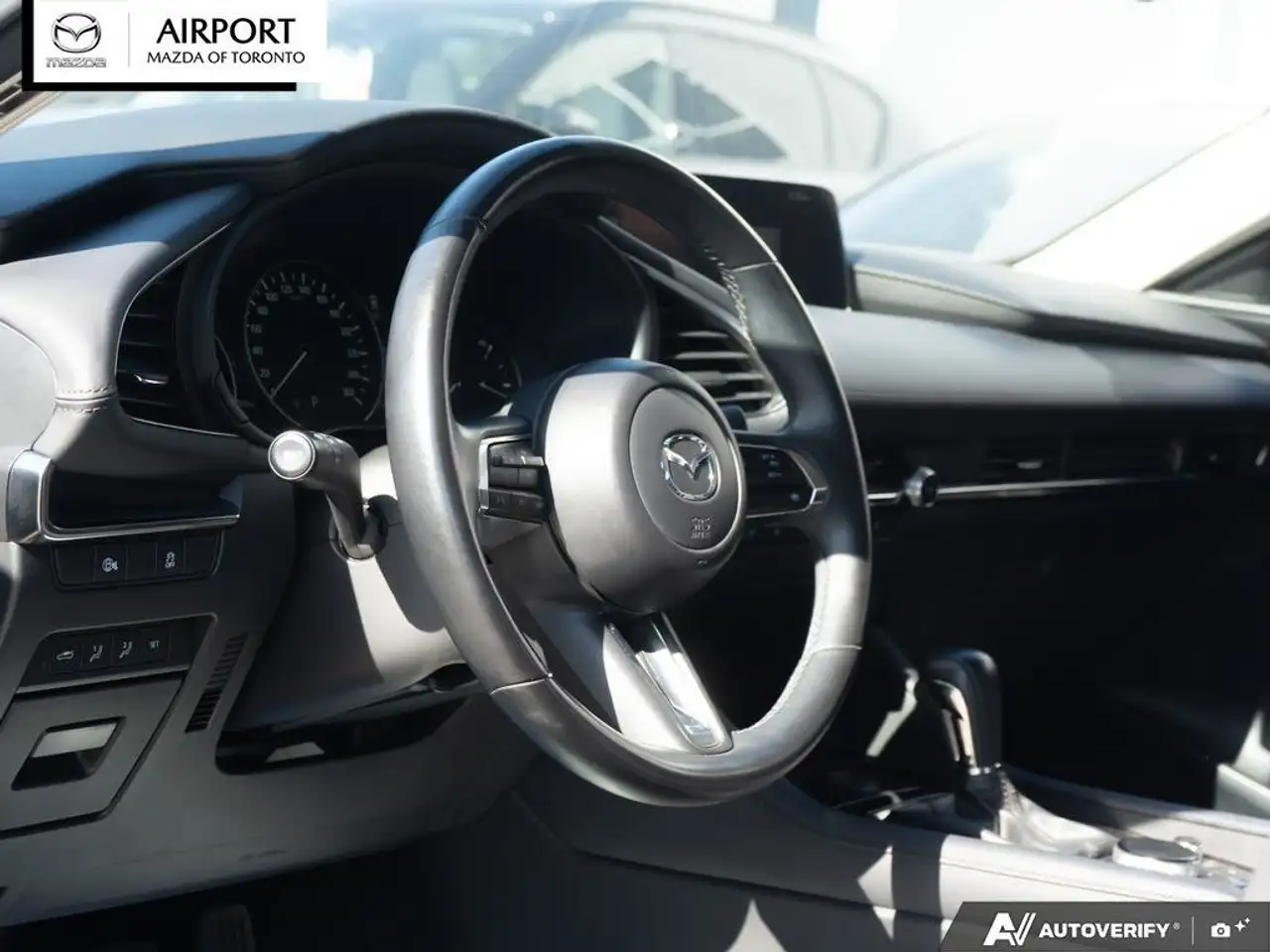 Mazda 3 снимка Mazda 3