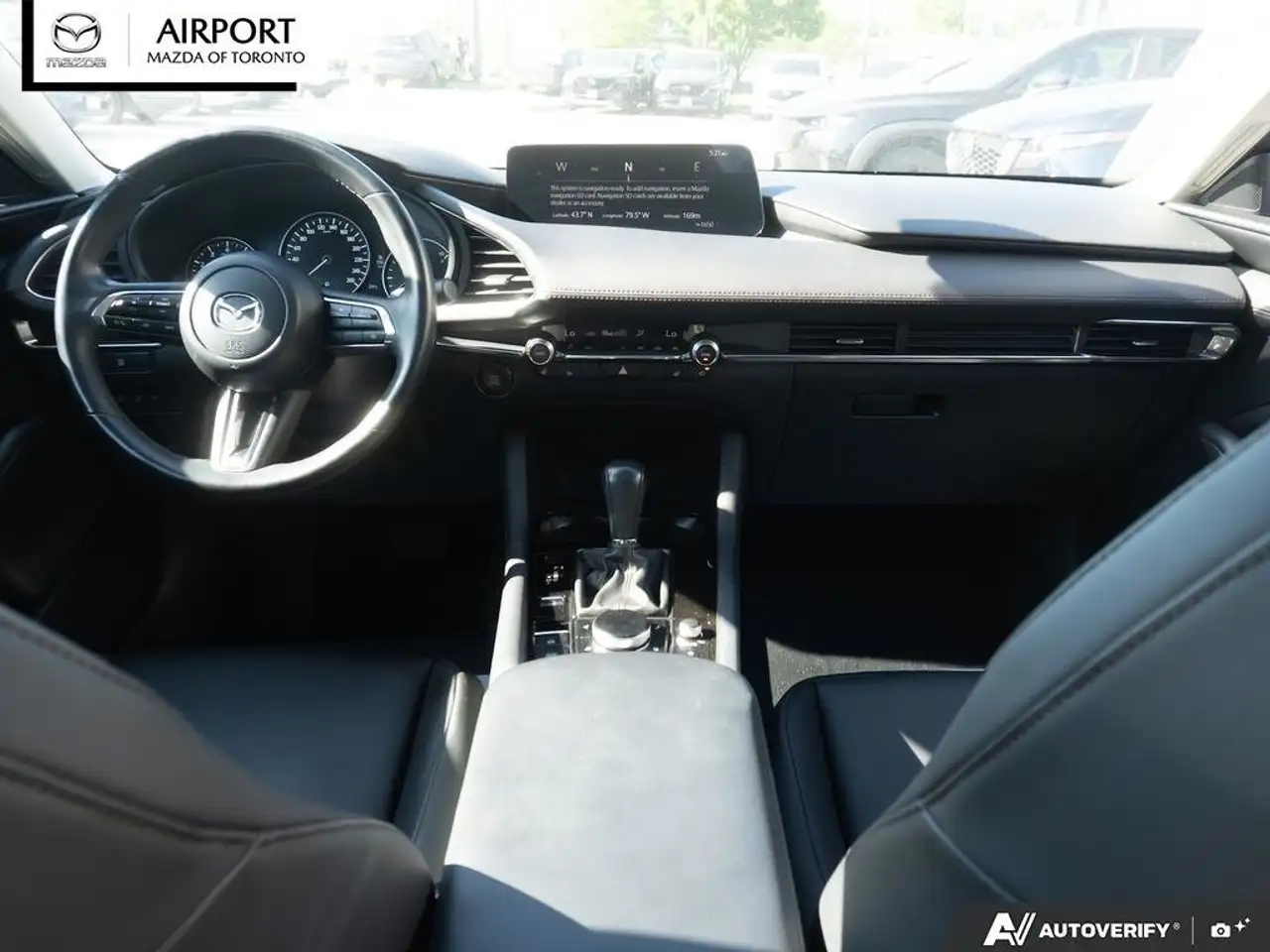 Mazda 3 снимка Mazda 3