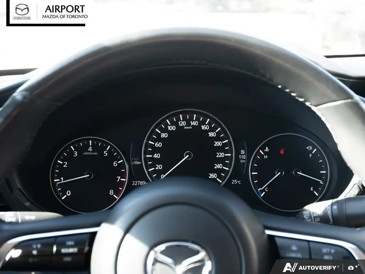 Mazda 3 снимка Mazda 3