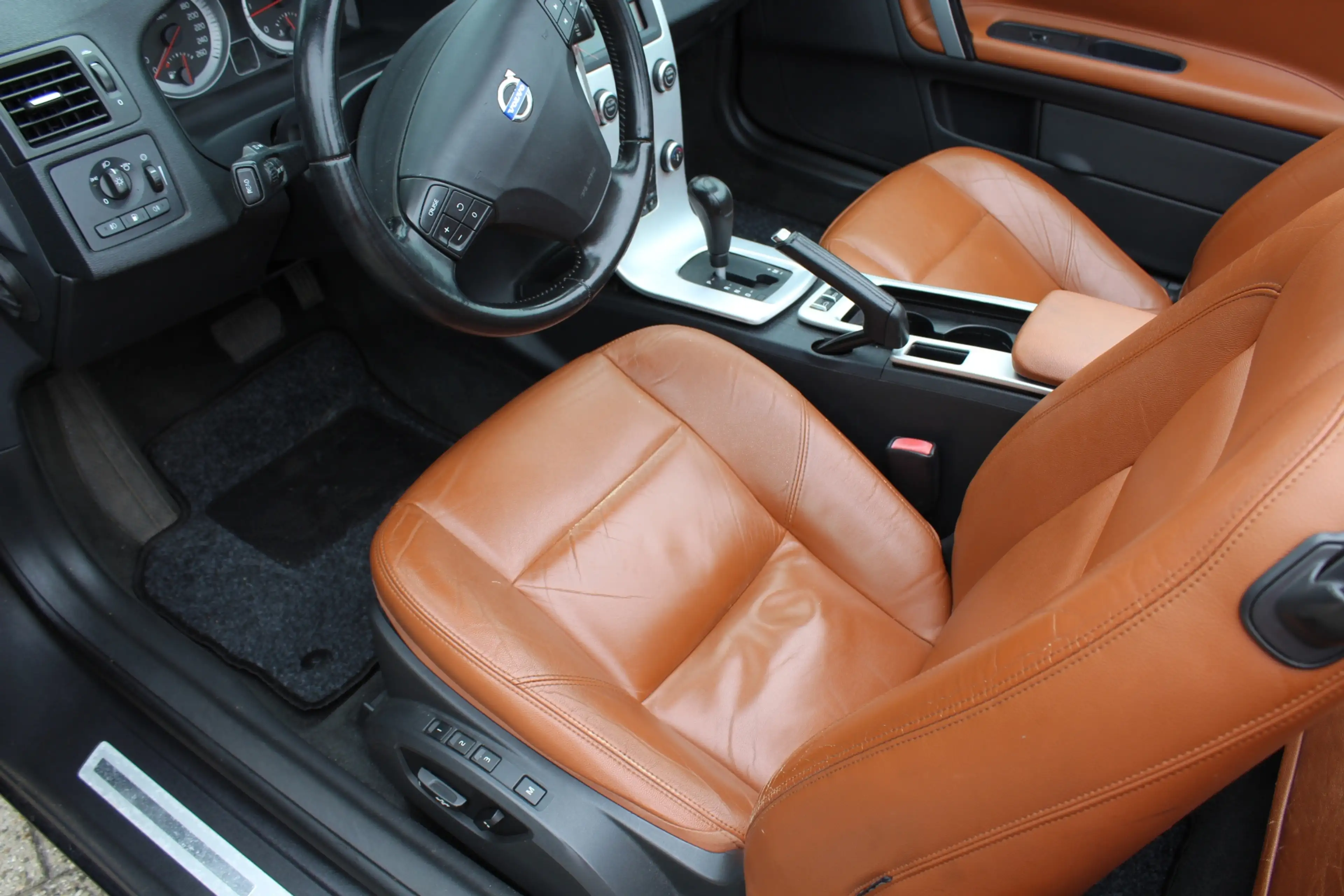 Volvo C70 Convertible 2.0 D3 Summum automaat vol leder winds — photo 8