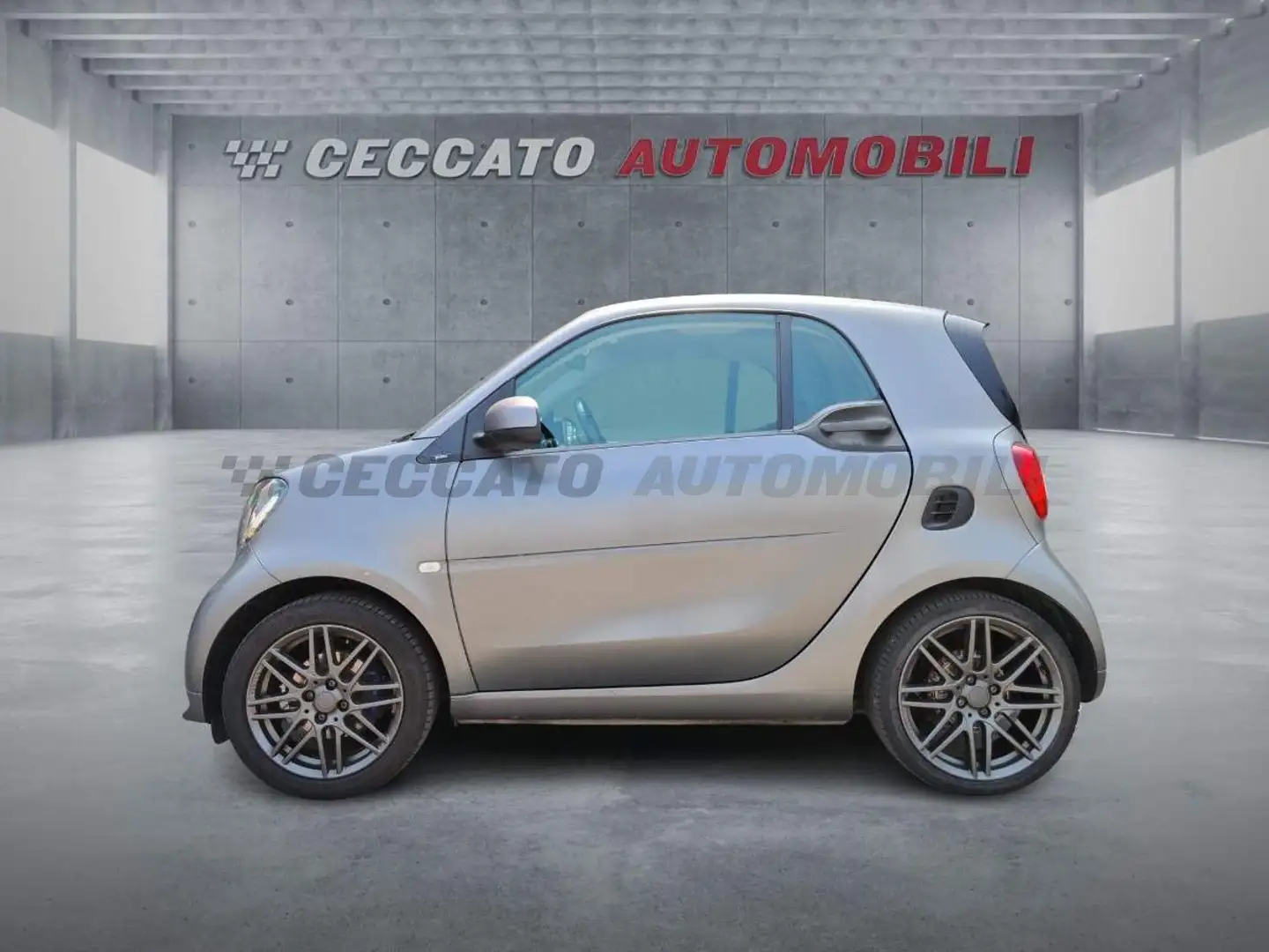 smart forTwo Fortwo 0.9 t Brabus Style 90cv twinamic Grigio - 2
