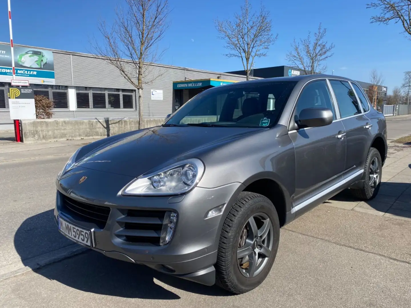 Porsche Cayenne 3,0 TD Tiptronic Grau - 2