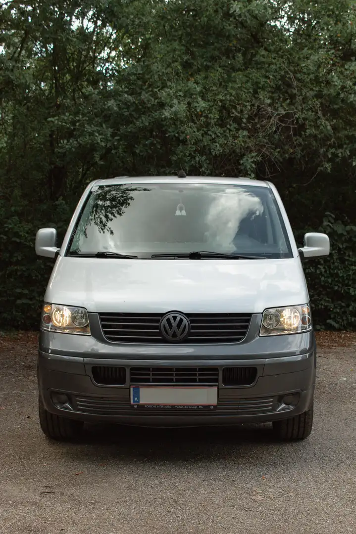 Volkswagen T5 Multivan Startline 2,5 TDI 4motion D-PF - 2