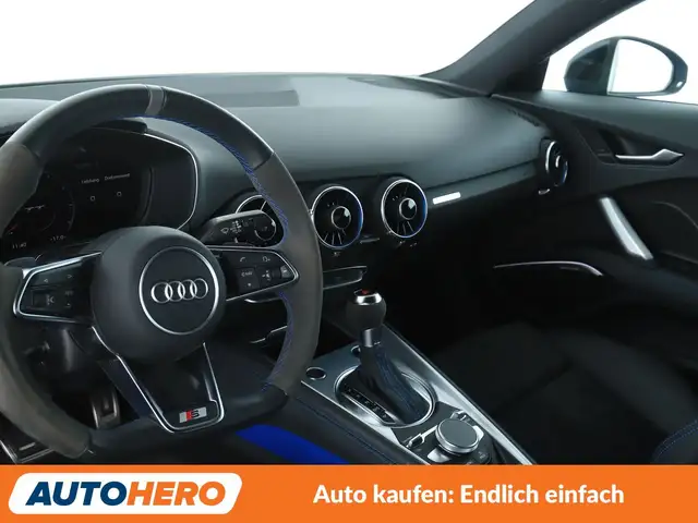 Audi TT view 11