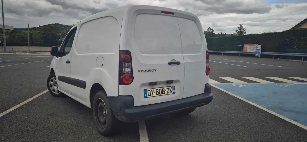 Peugeot Partner FOURGON 120 L1 1.6 HDI 75 BVM5 PACK CLIM