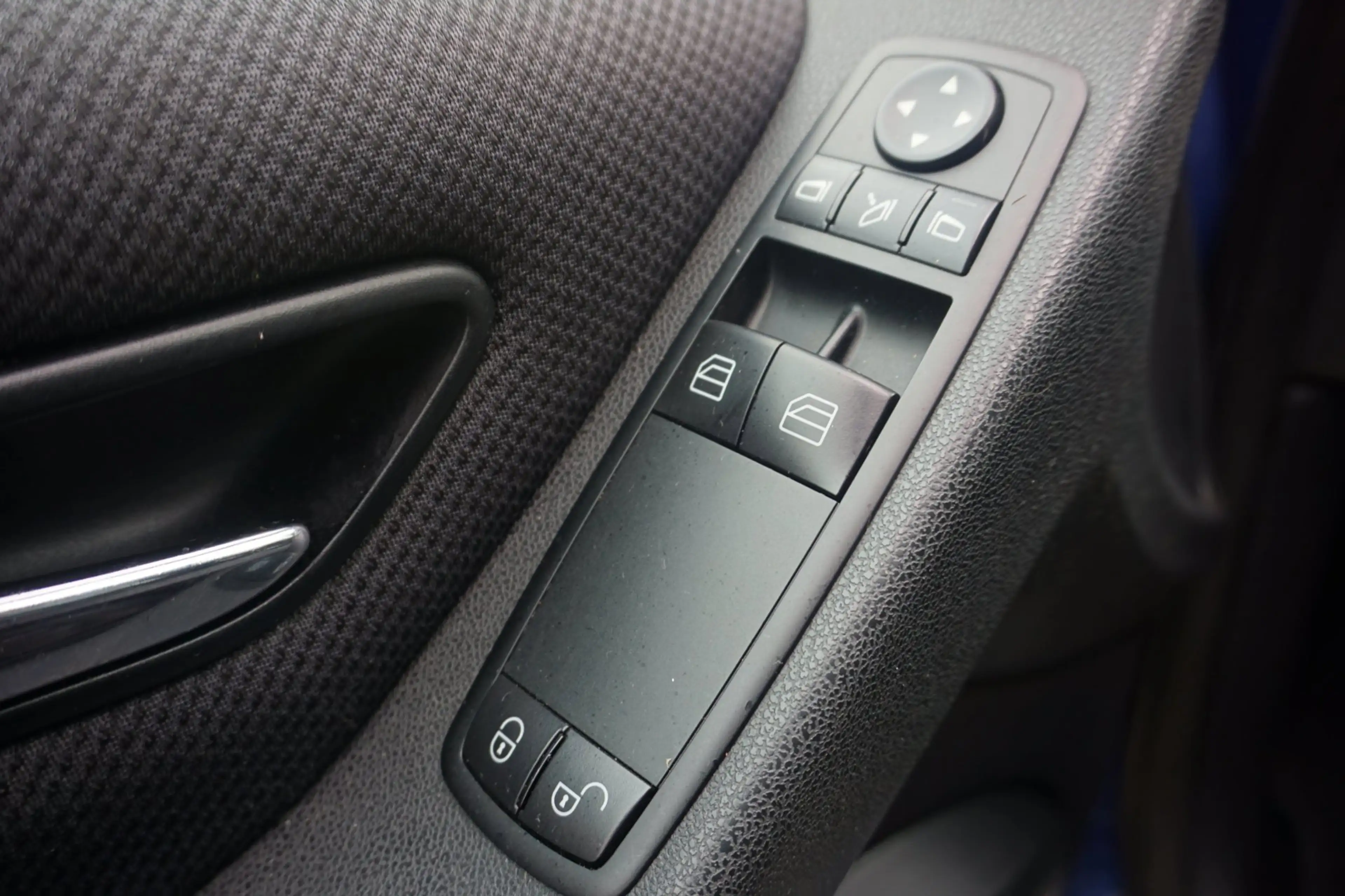 Mercedes-Benz B 160 BlueEFFICIENCY Business Class — photo 4