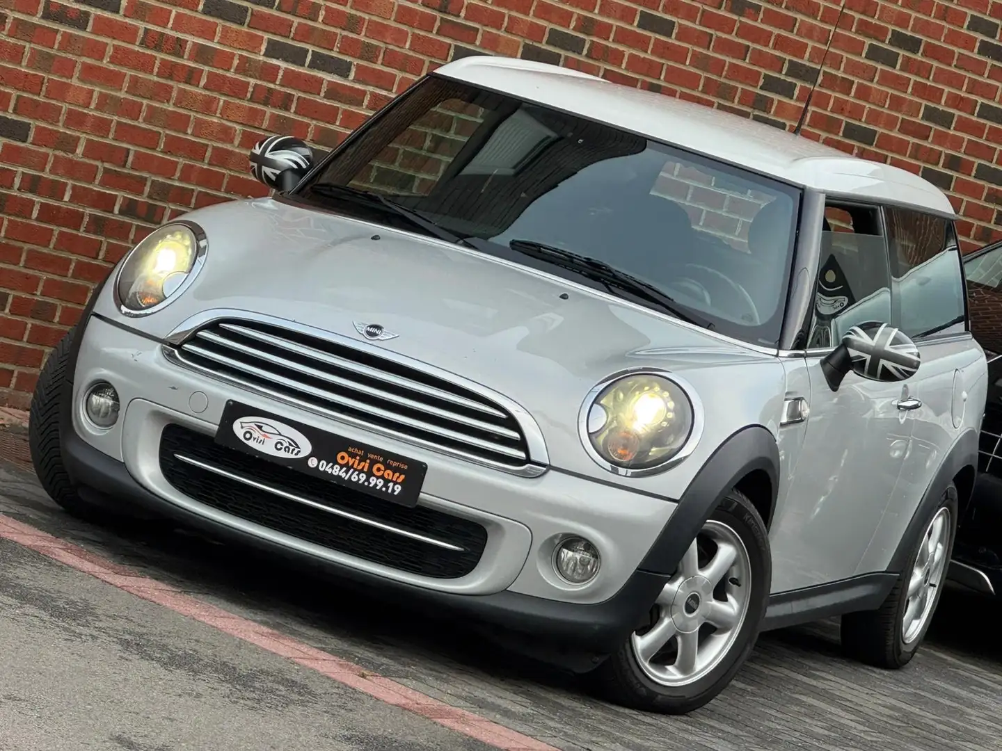 MINI Cooper D Clubman // FULL’CARNET D’ENTRETIEN // Gris - 1