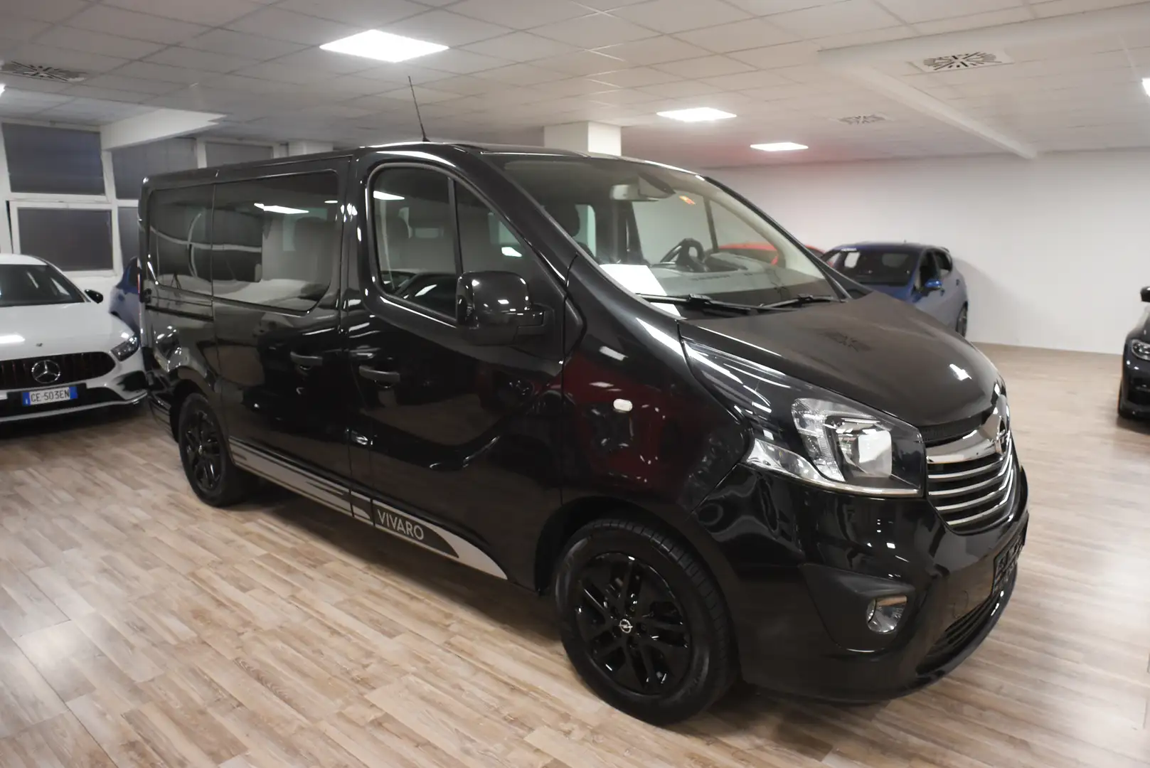 Opel Vivaro Sport IVA INCL. Noir - 1
