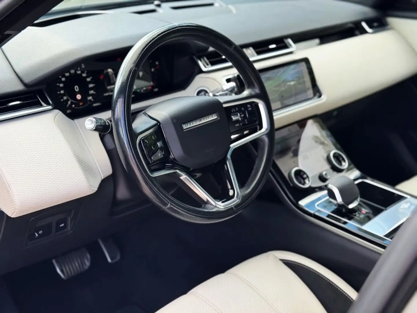 Land Rover Range Rover Velar 2.0D I4 RDYNAMIC S 4WD AUTO. con TECHO SOLAR, CUER Gris - 1