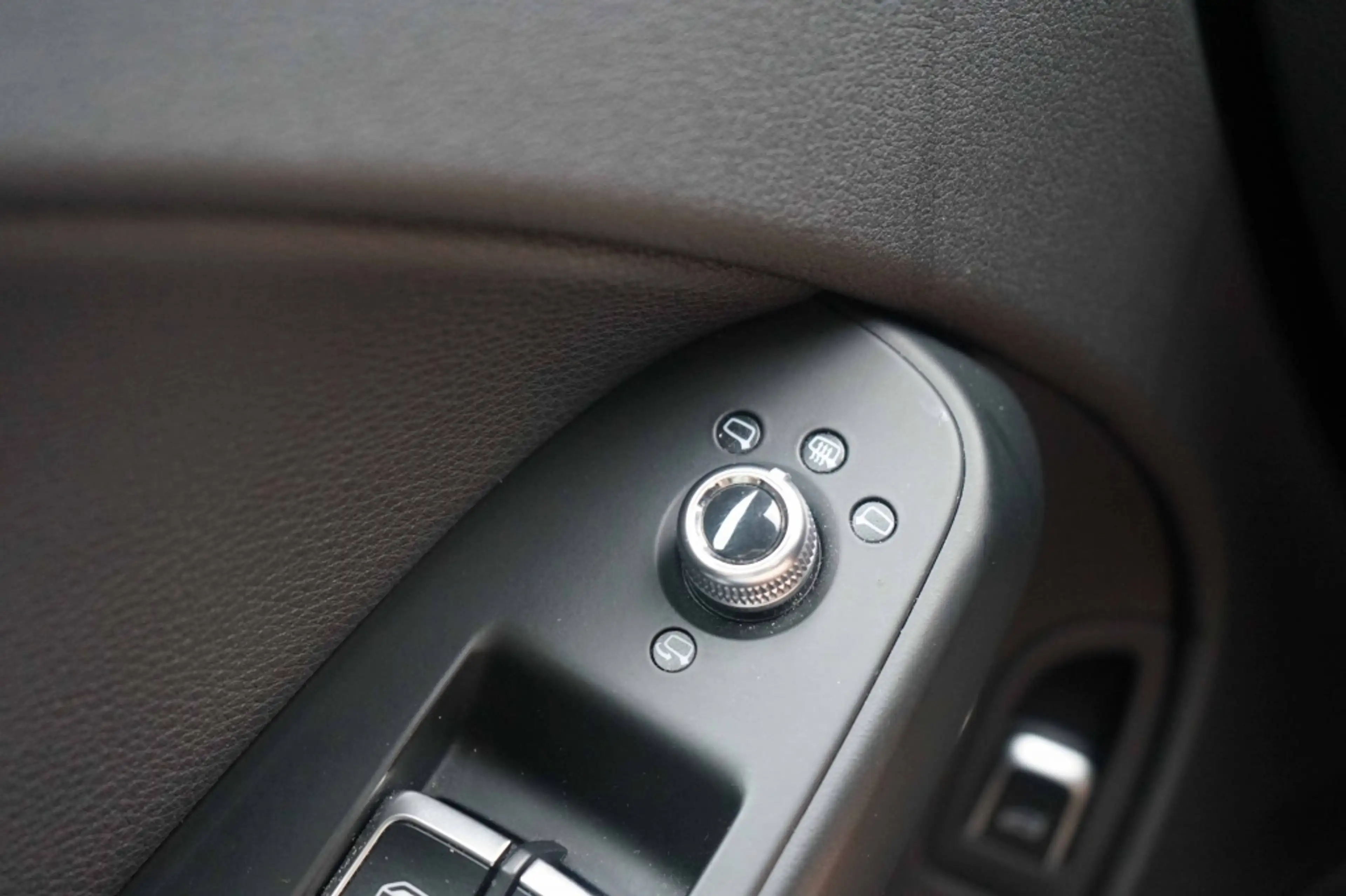 Audi RS4 Avant 4.2 FSI V8 Quattro Pano/B&O/Carbon/KW-V3/450 — photo 31